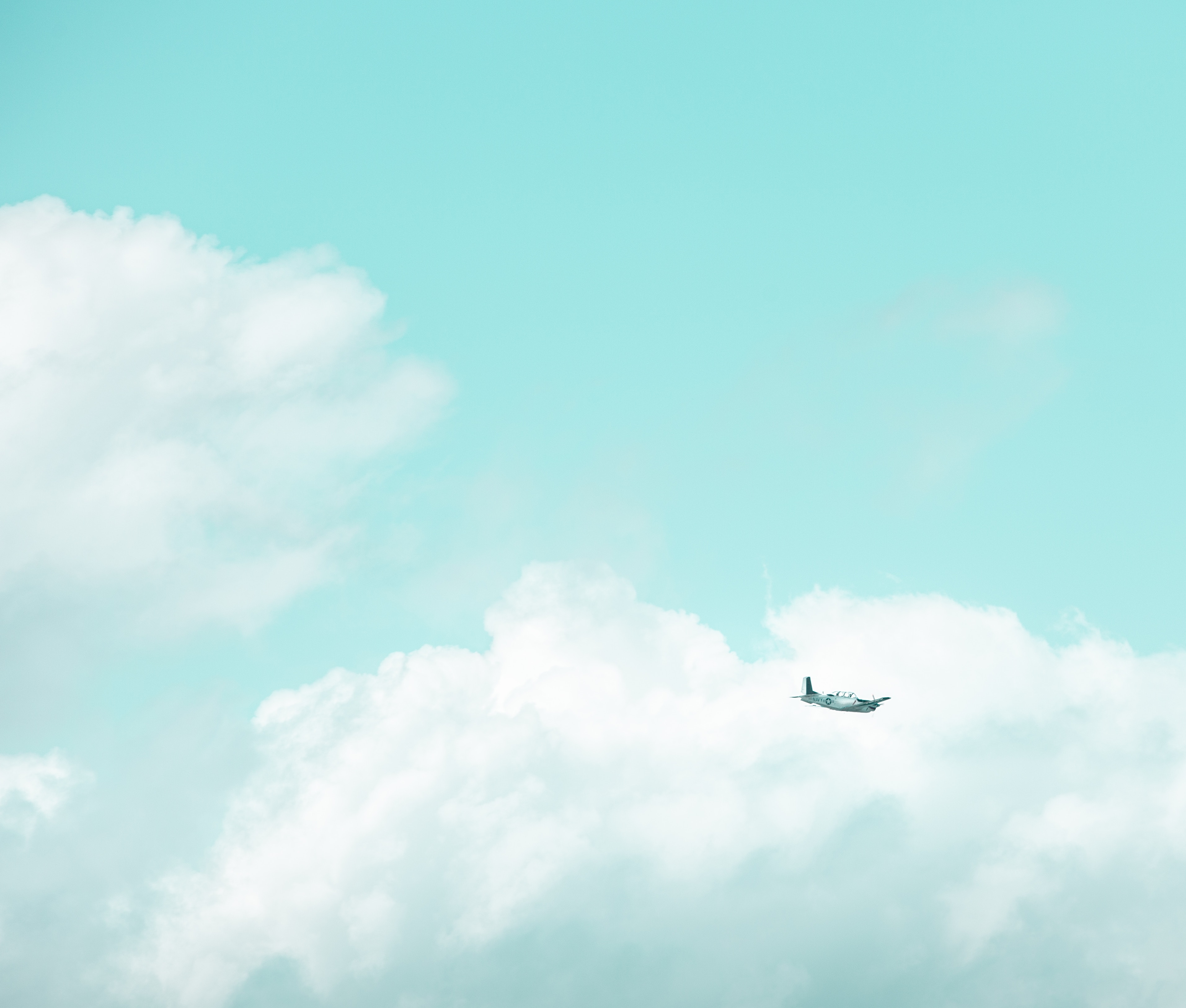 Скачать обои бесплатно Облака, Небо, Полет, Самолет, Минимализм картинка на рабочий стол ПК