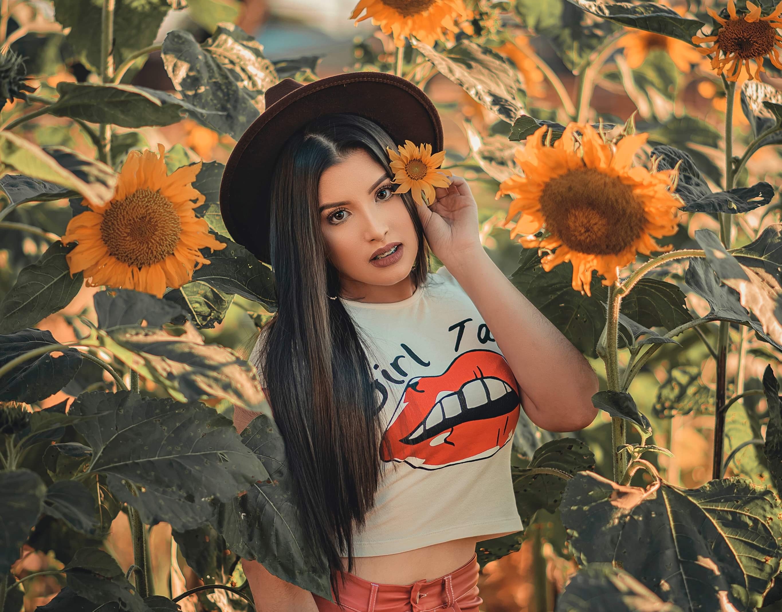 Free download wallpaper Sunflower, Hat, Model, Women, Black Hair, Long Hair on your PC desktop