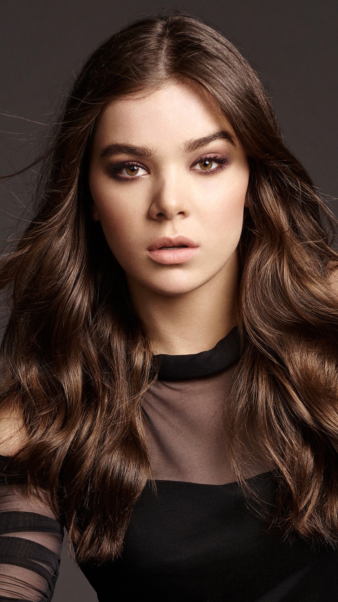 Baixar papel de parede para celular de Cantor, Morena, Americano, Celebridade, Cabelo Castanho, Atriz, Hailee Steinfeld gratuito.