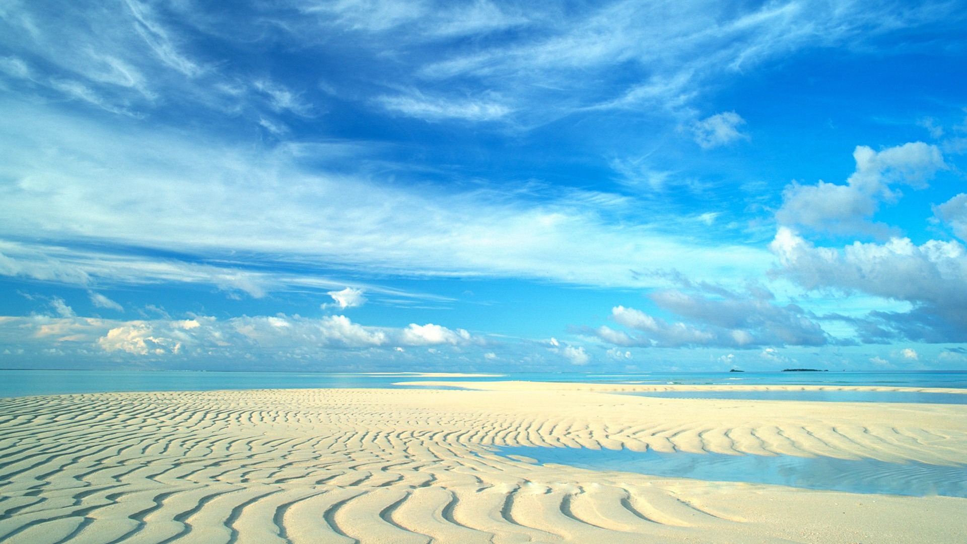 Скачать картинку Небо, Море, Пляж, Песок, Горизонт, Океан, Синий, Земля/природа в телефон бесплатно.