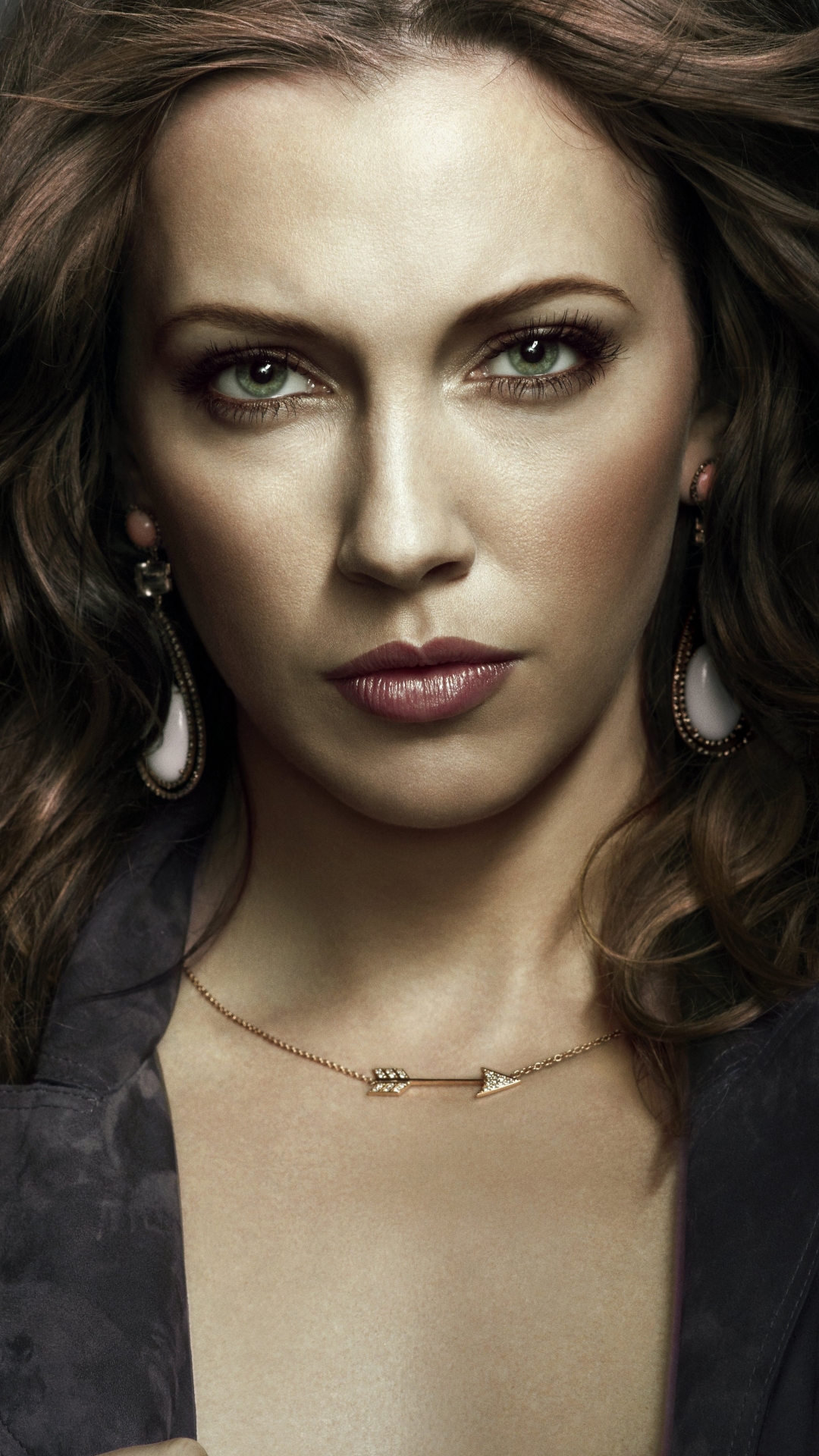 Download mobile wallpaper Face, Brunette, Earrings, Green Eyes, American, Celebrity, Actress, Lipstick, Katie Cassidy for free.