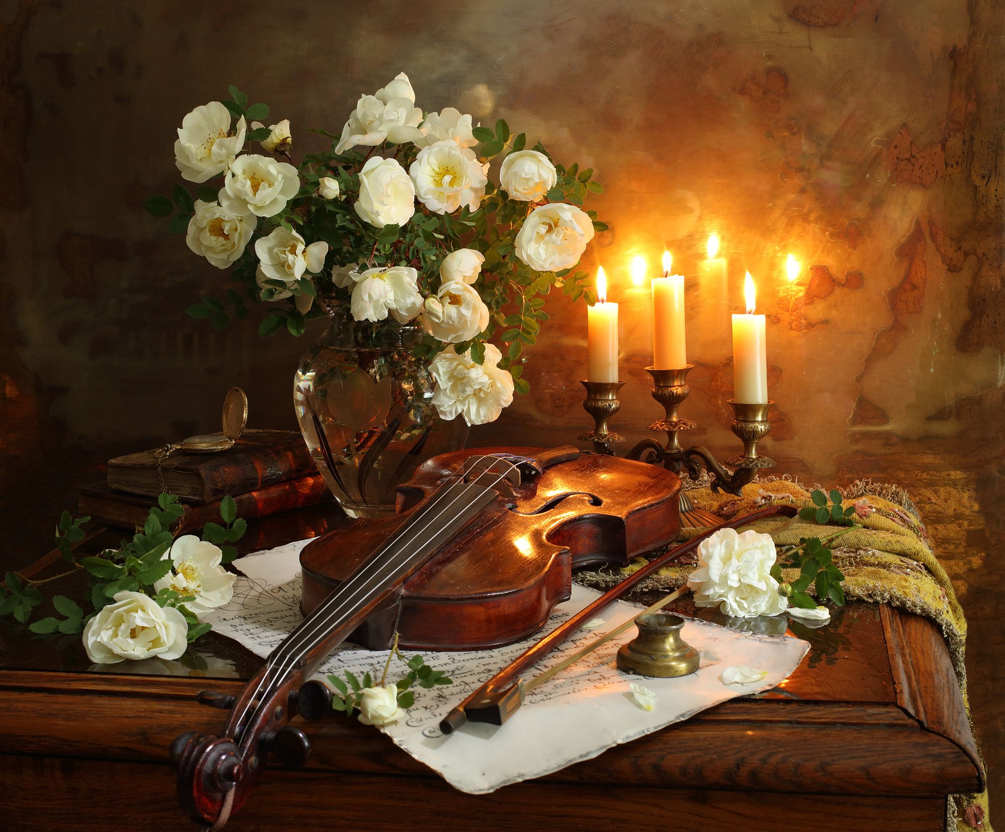 PCデスクトップにキャンドル, 静物, バイオリン, 花, 花瓶, 本, 写真撮影, 白い花画像を無料でダウンロード