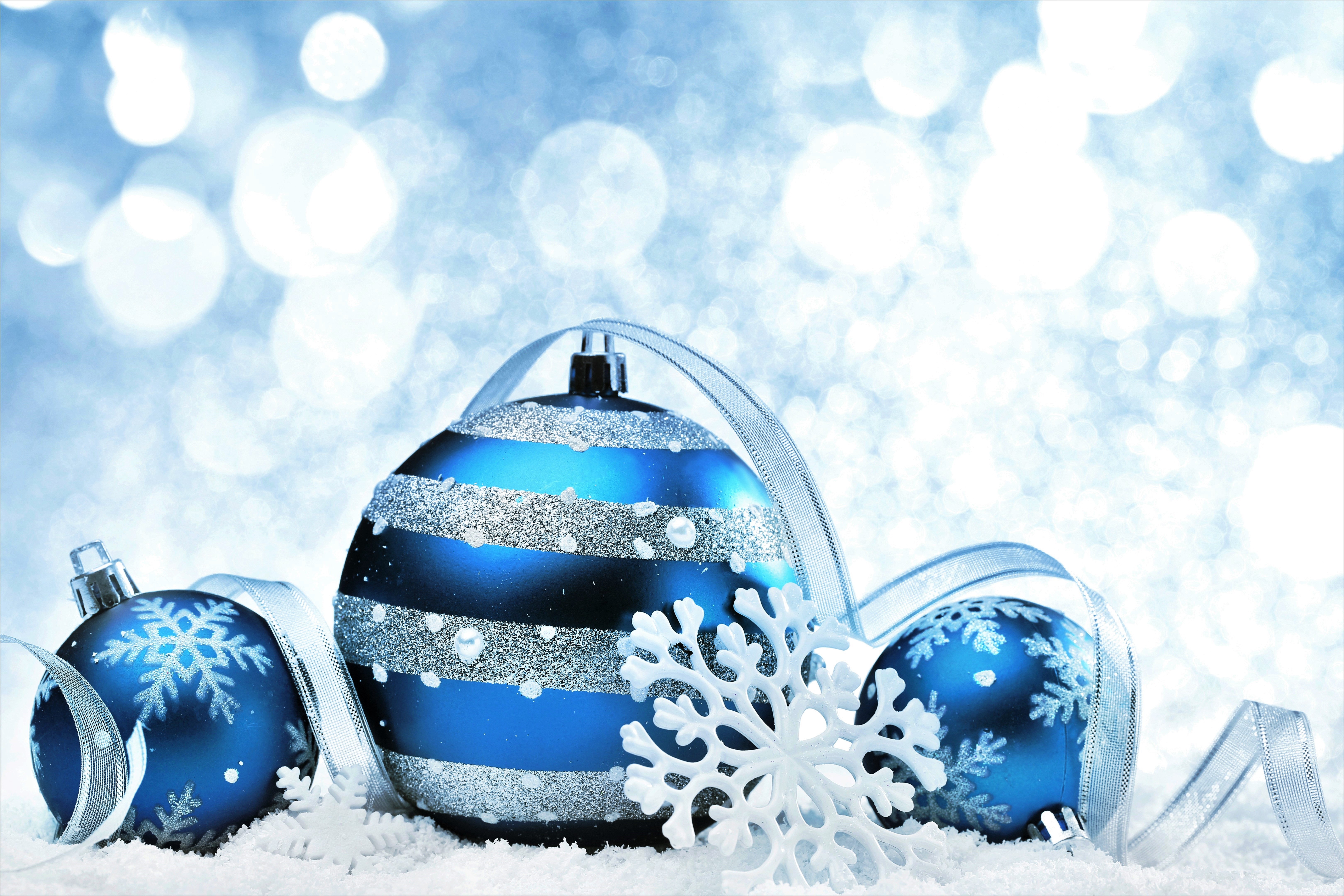 Handy-Wallpaper Feiertage, Schnee, Weihnachten, Weihnachtsschmuck, Silber, Schleife kostenlos herunterladen.