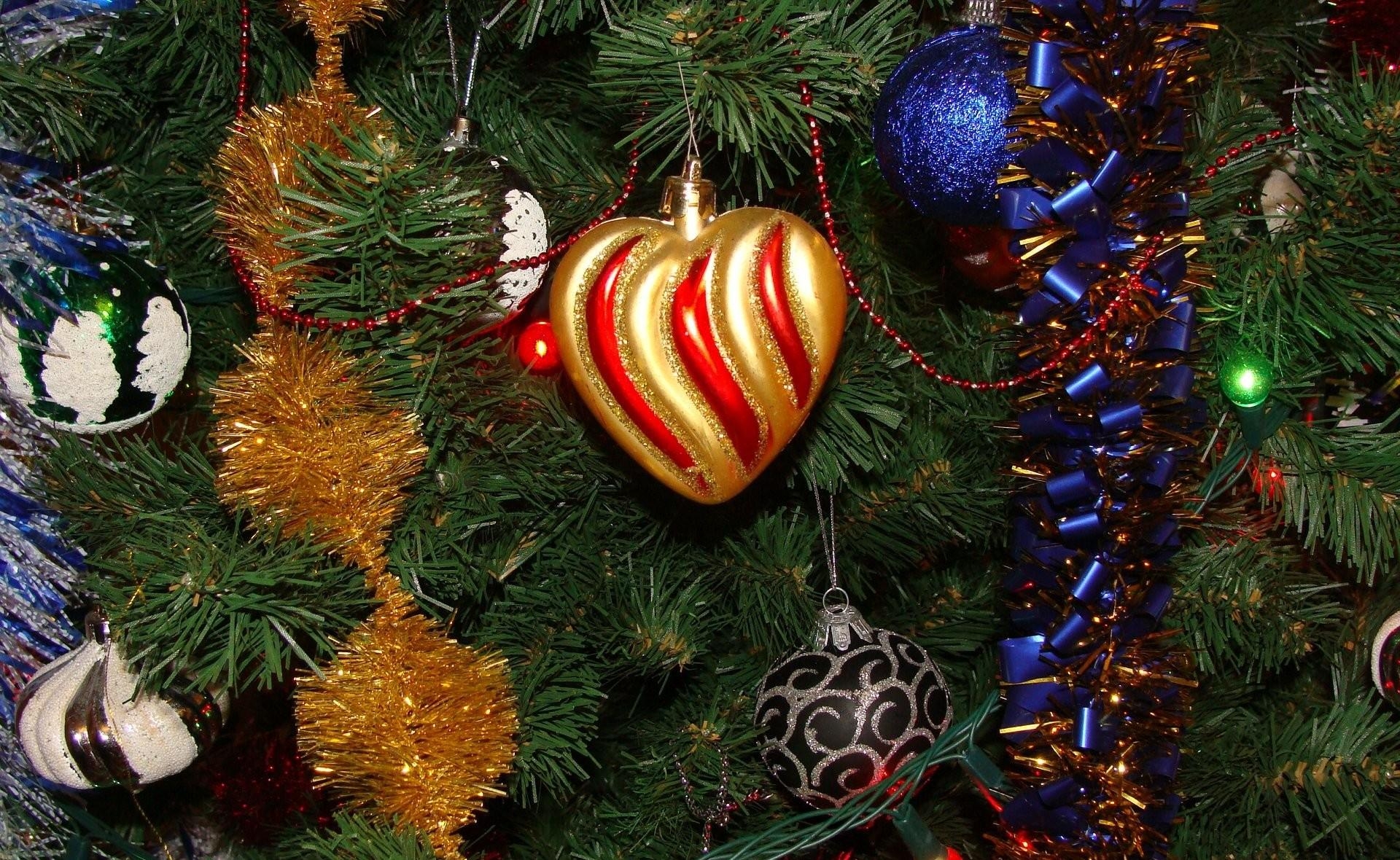 50709 descargar imagen vacaciones, año nuevo, día festivo, decoraciones de navidad, juguetes de árbol de navidad, árbol de navidad, oropel, guirnalda: fondos de pantalla y protectores de pantalla gratis