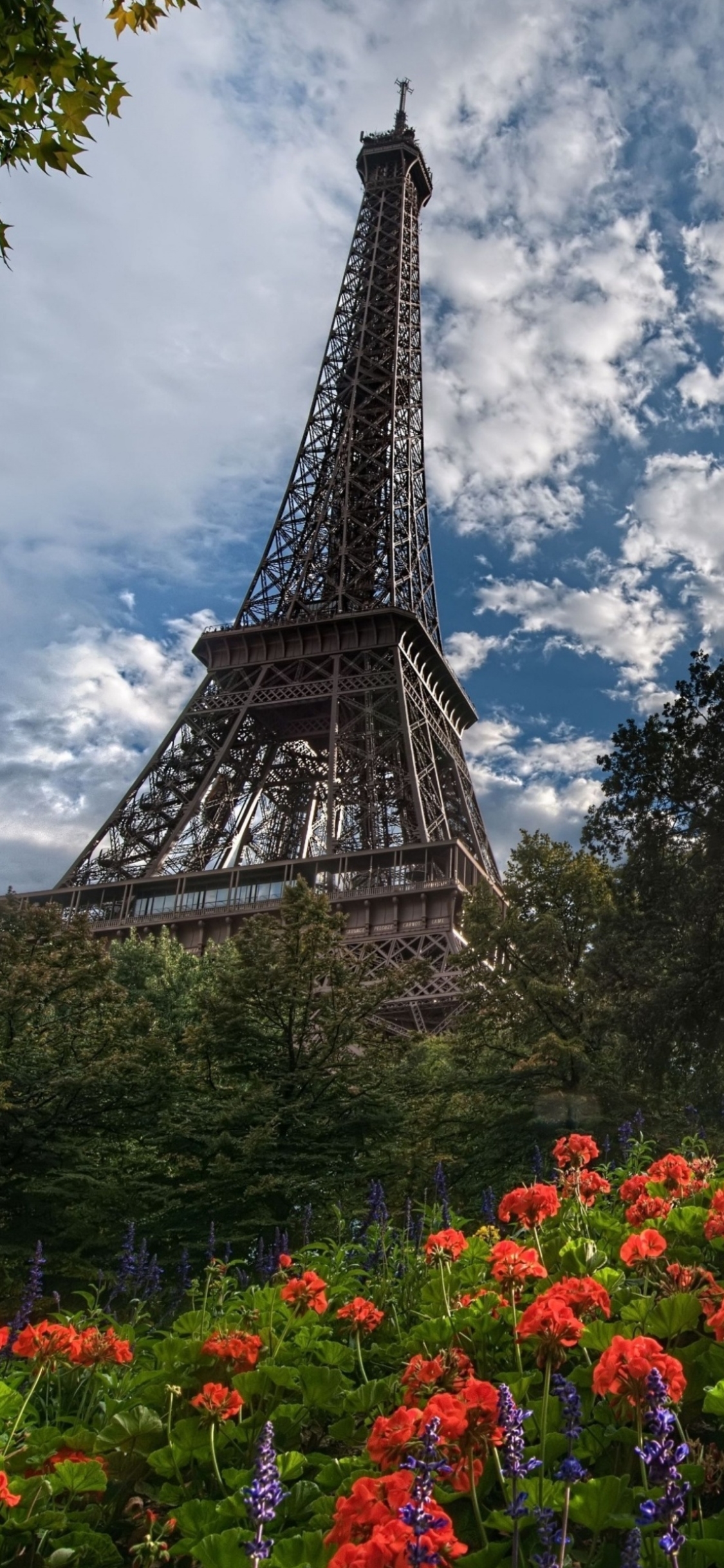 Download mobile wallpaper Paris, Eiffel Tower, Monuments, Park, France, Man Made for free.