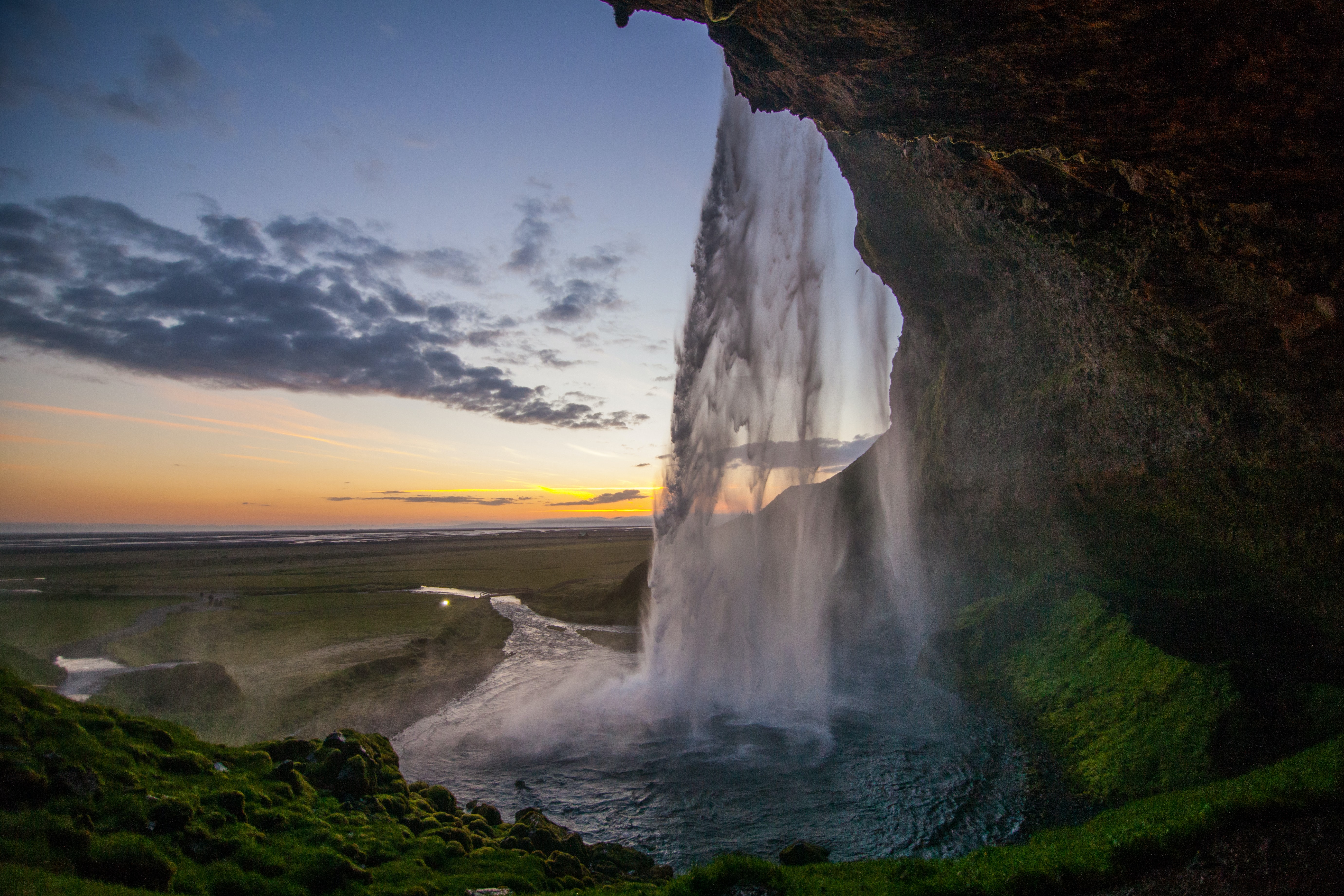 Download mobile wallpaper Waterfalls, Waterfall, Earth, Seljalandsfoss for free.