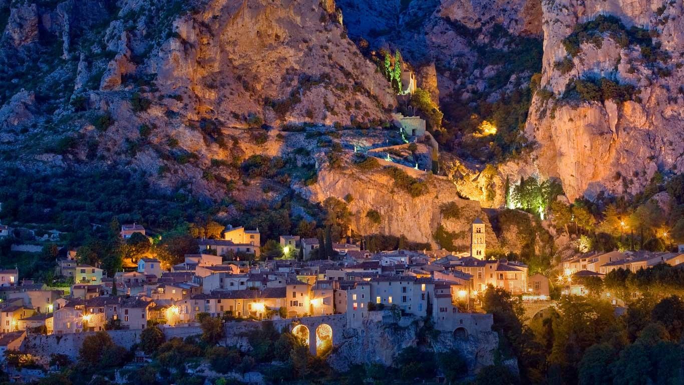 Télécharger des fonds d'écran Moustiers Sainte Marie HD