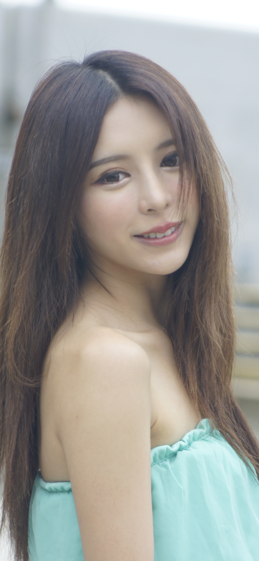 Download mobile wallpaper Smile, Hair, Bokeh, Model, Women, Asian, Taiwanese, Julie Chang, Zhang Qi Jun for free.