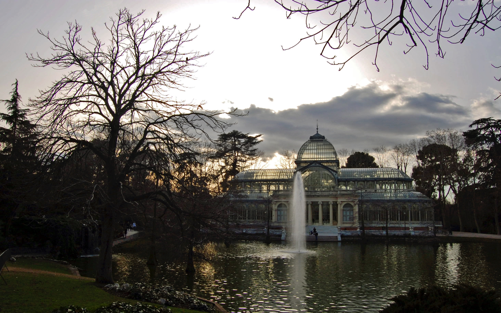 Laden Sie das Menschengemacht, Palacio De Cristal-Bild kostenlos auf Ihren PC-Desktop herunter