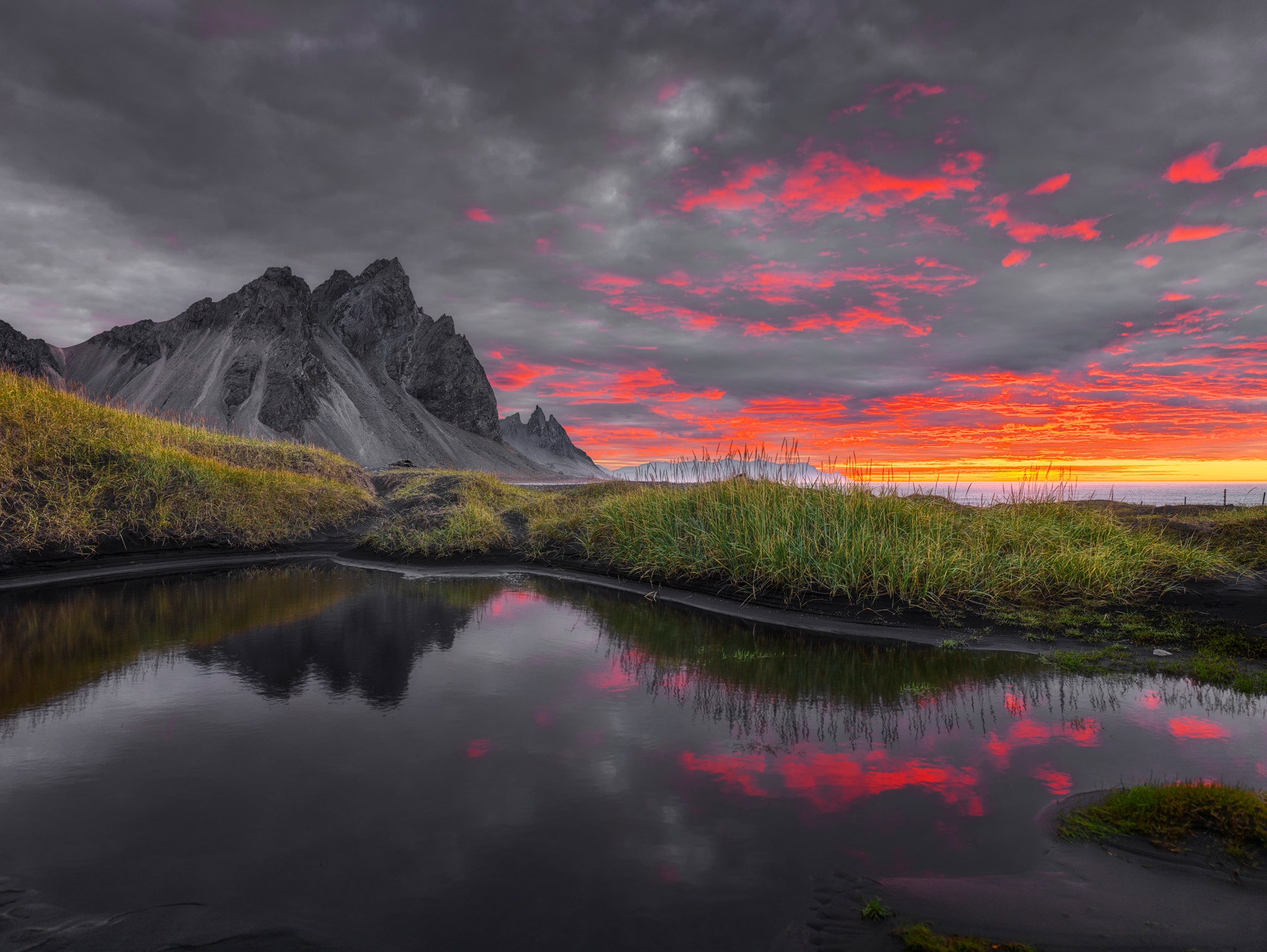 Download mobile wallpaper Mountains, Dawn, Mountain, Reflection, Sunrise, Earth, Morning, Iceland, Vestrahorn, Vestrahorn Mountain for free.