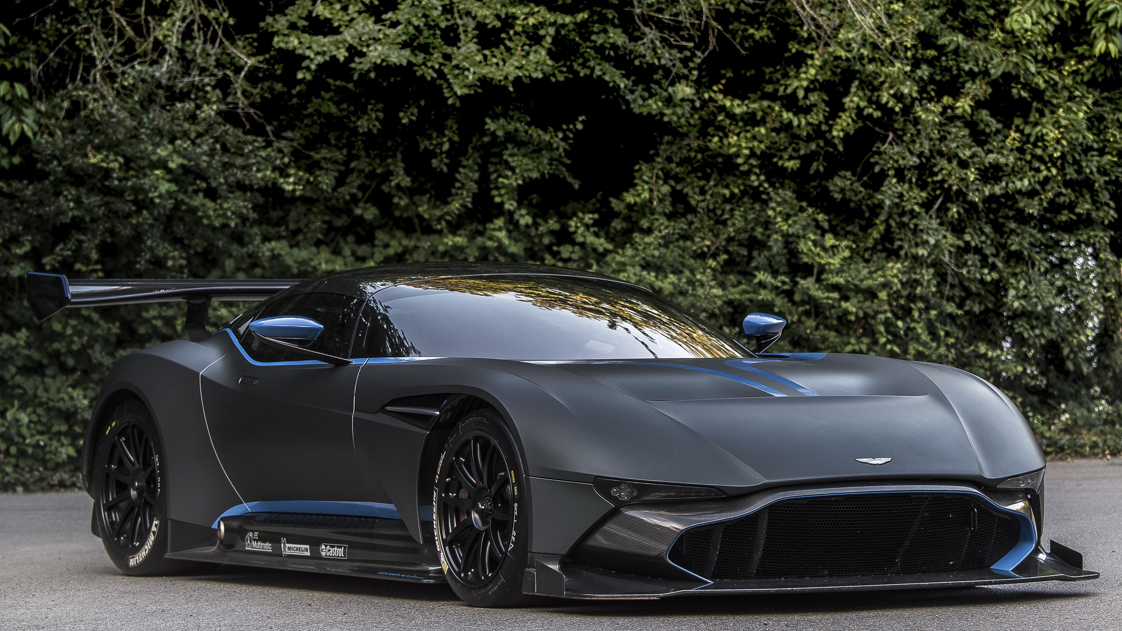 Die besten Aston Martin Vulkan-Hintergründe für den Telefonbildschirm