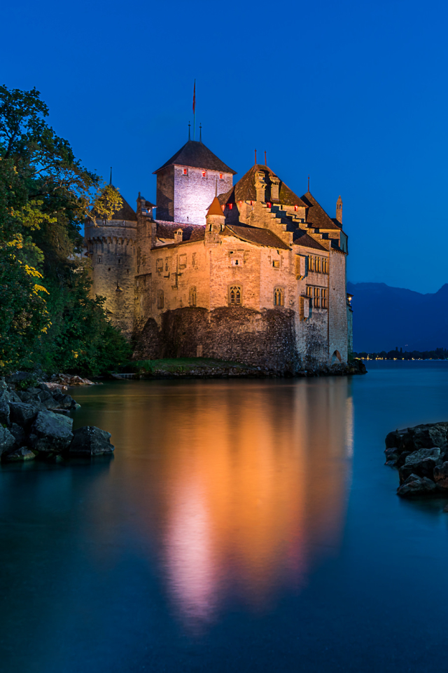 Download mobile wallpaper Castles, Lake, Switzerland, Man Made, Castle, Château De Chillon, Chateau De Chillon for free.