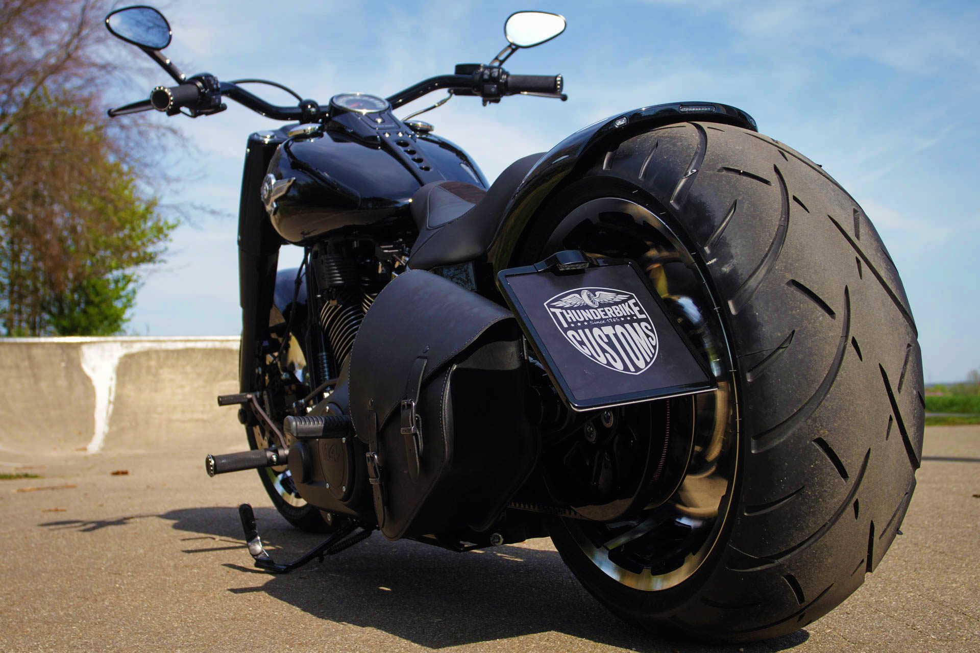 Baixar papel de parede para celular de Motocicletas, Harley Davidson, Veículos, Motocicleta Personalizada, Alfândega De Thunderbike gratuito.