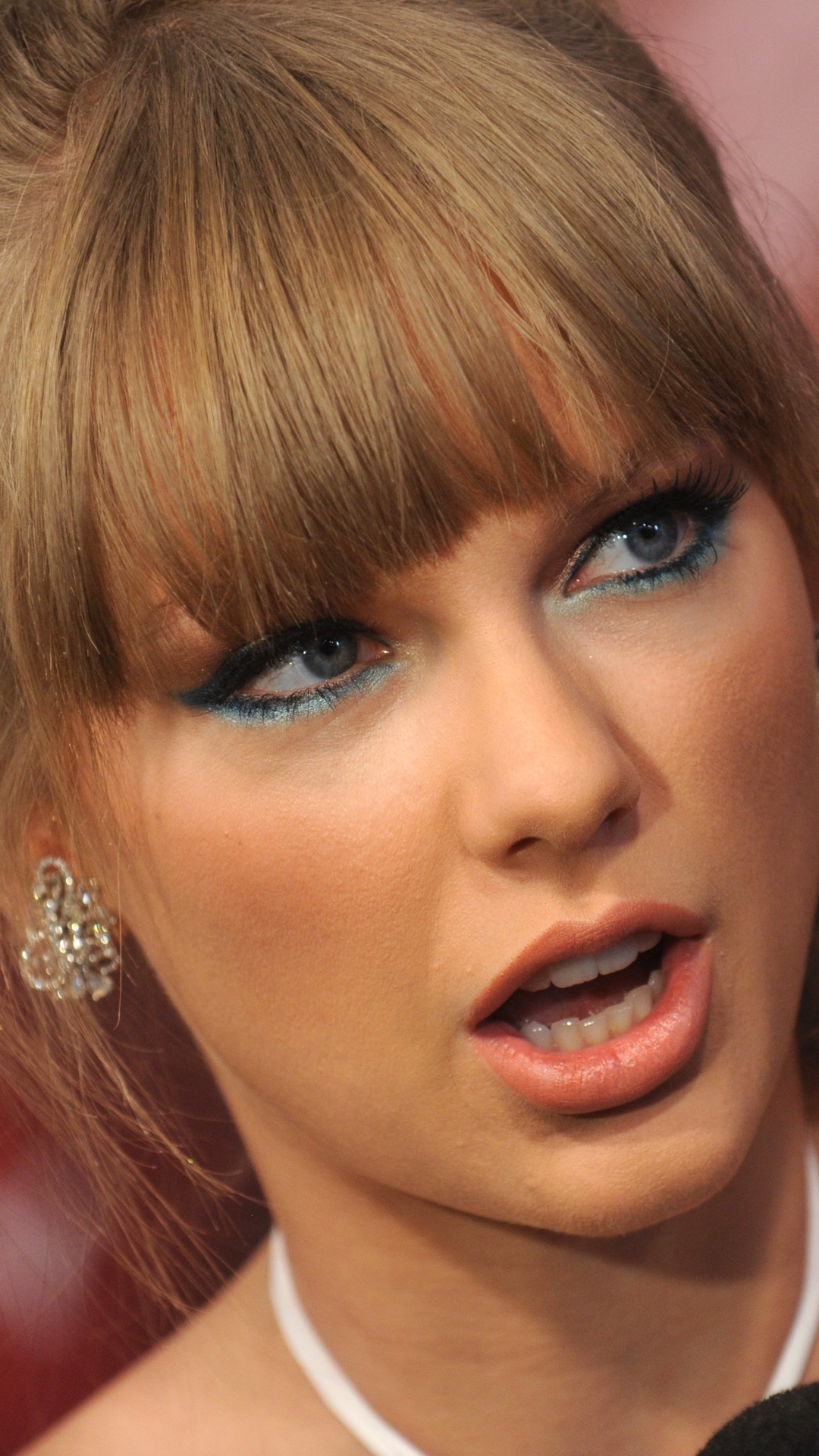 Download mobile wallpaper Music, Taylor Swift for free.