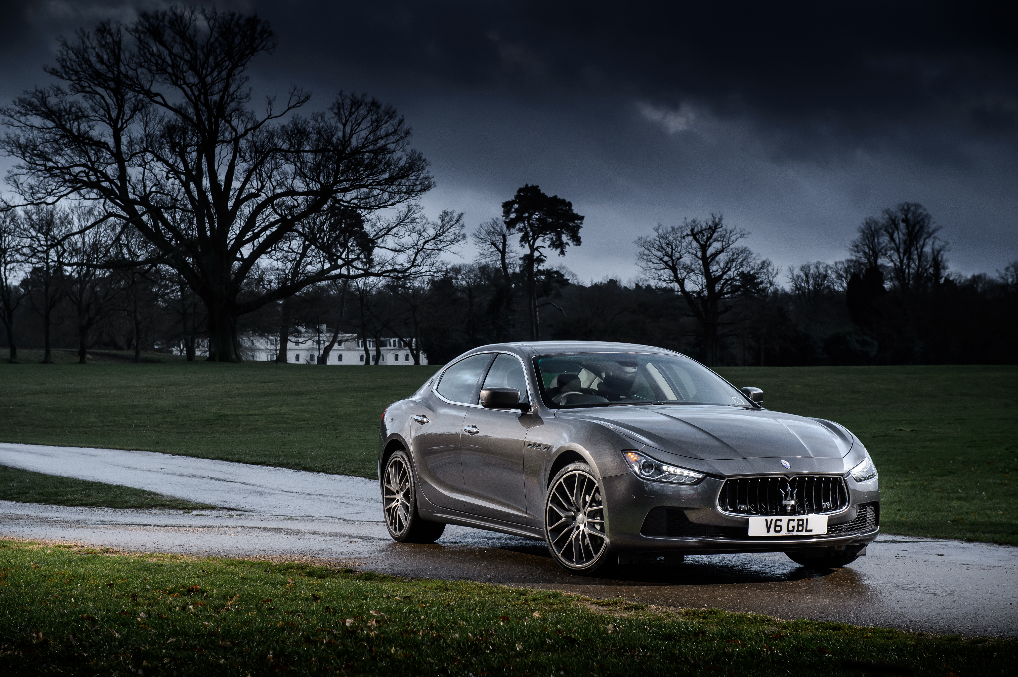 Handy-Wallpaper Maserati, Autos, Maserati Ghibli, Fahrzeuge, Silbernes Auto kostenlos herunterladen.