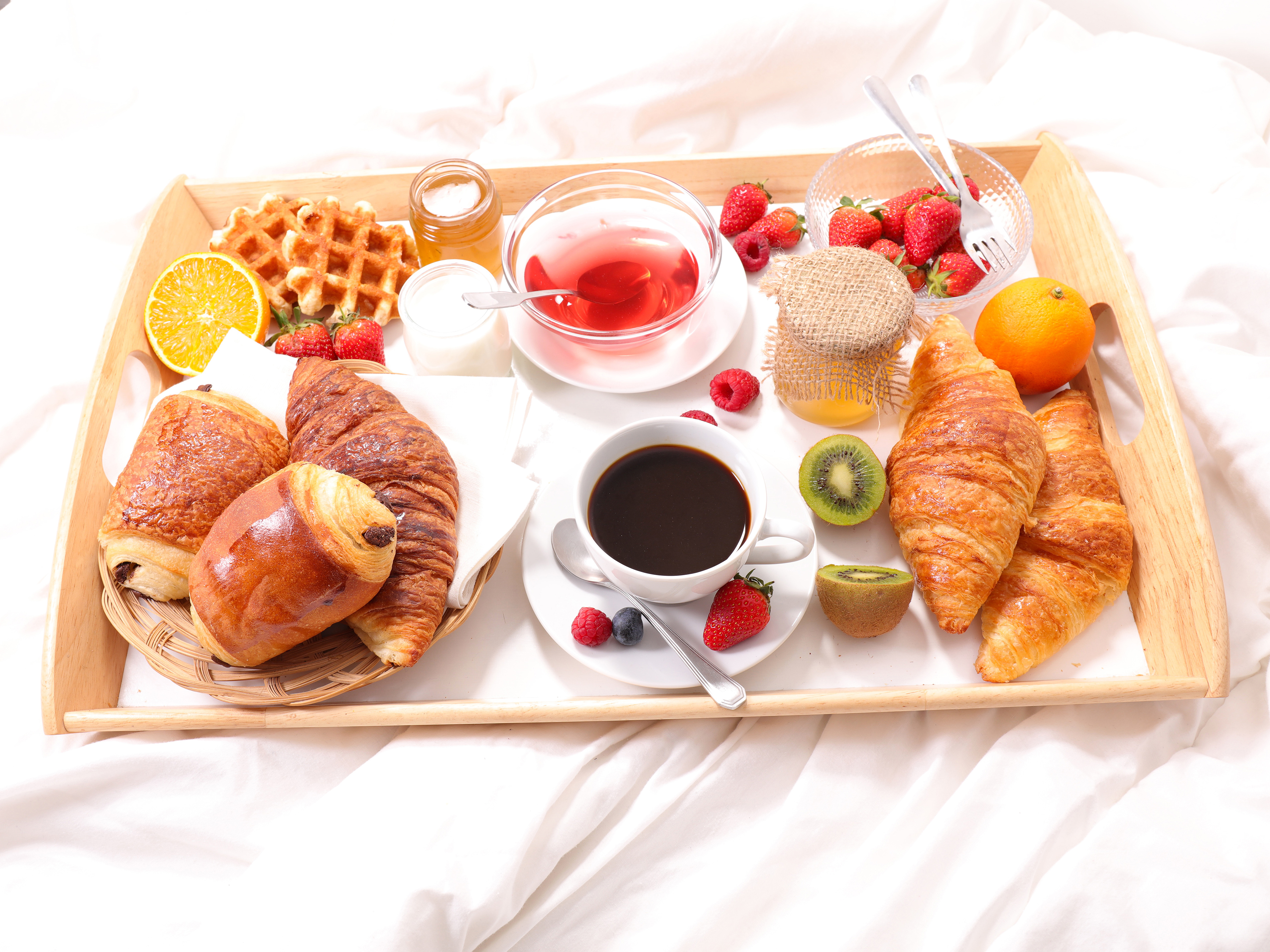 Free download wallpaper Food, Strawberry, Coffee, Still Life, Cup, Berry, Drink, Honey, Breakfast, Croissant, Viennoiserie on your PC desktop