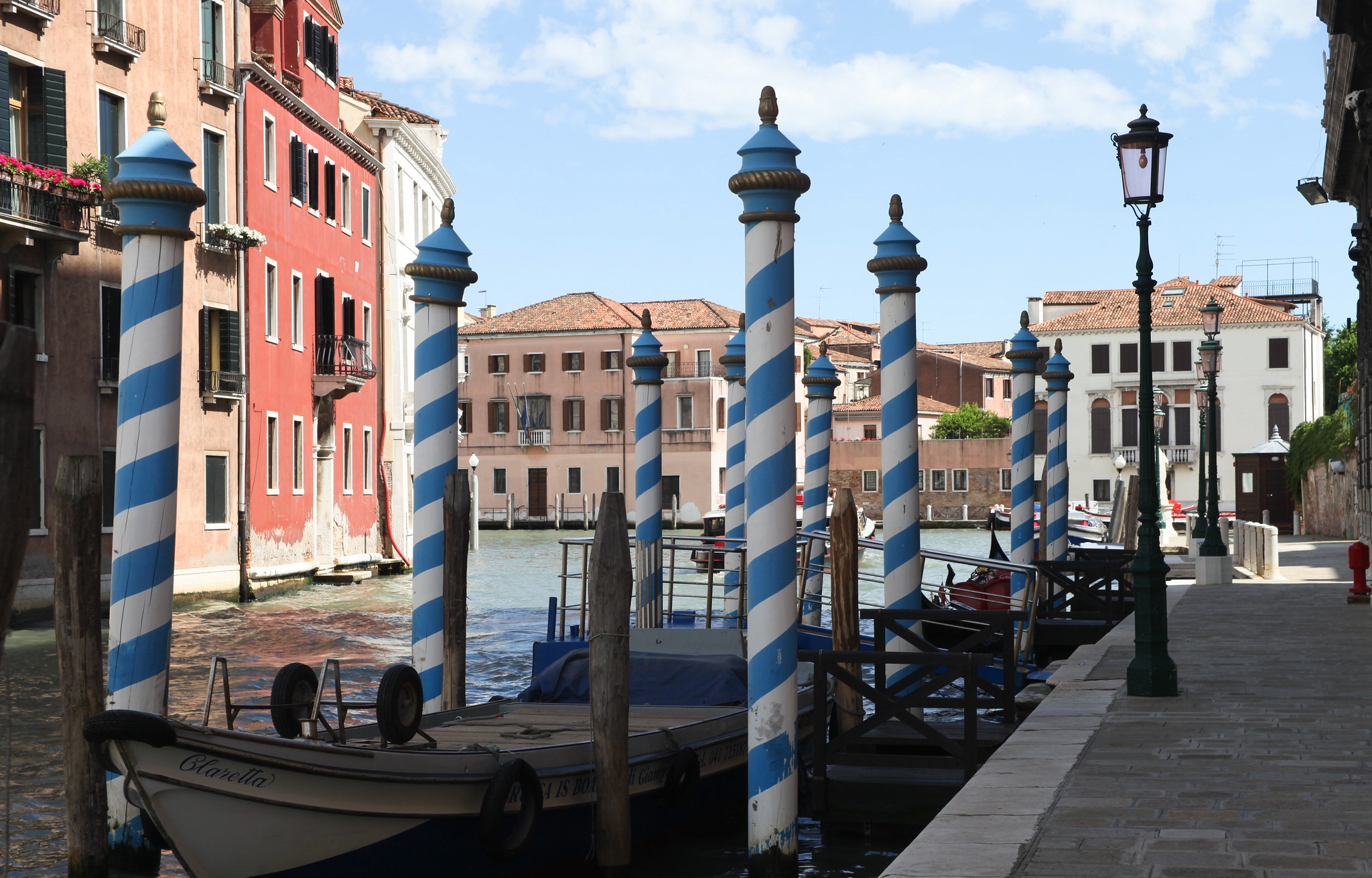 Descarga gratuita de fondo de pantalla para móvil de Italia, Venecia, Casa, Canal, Hecho Por El Hombre.