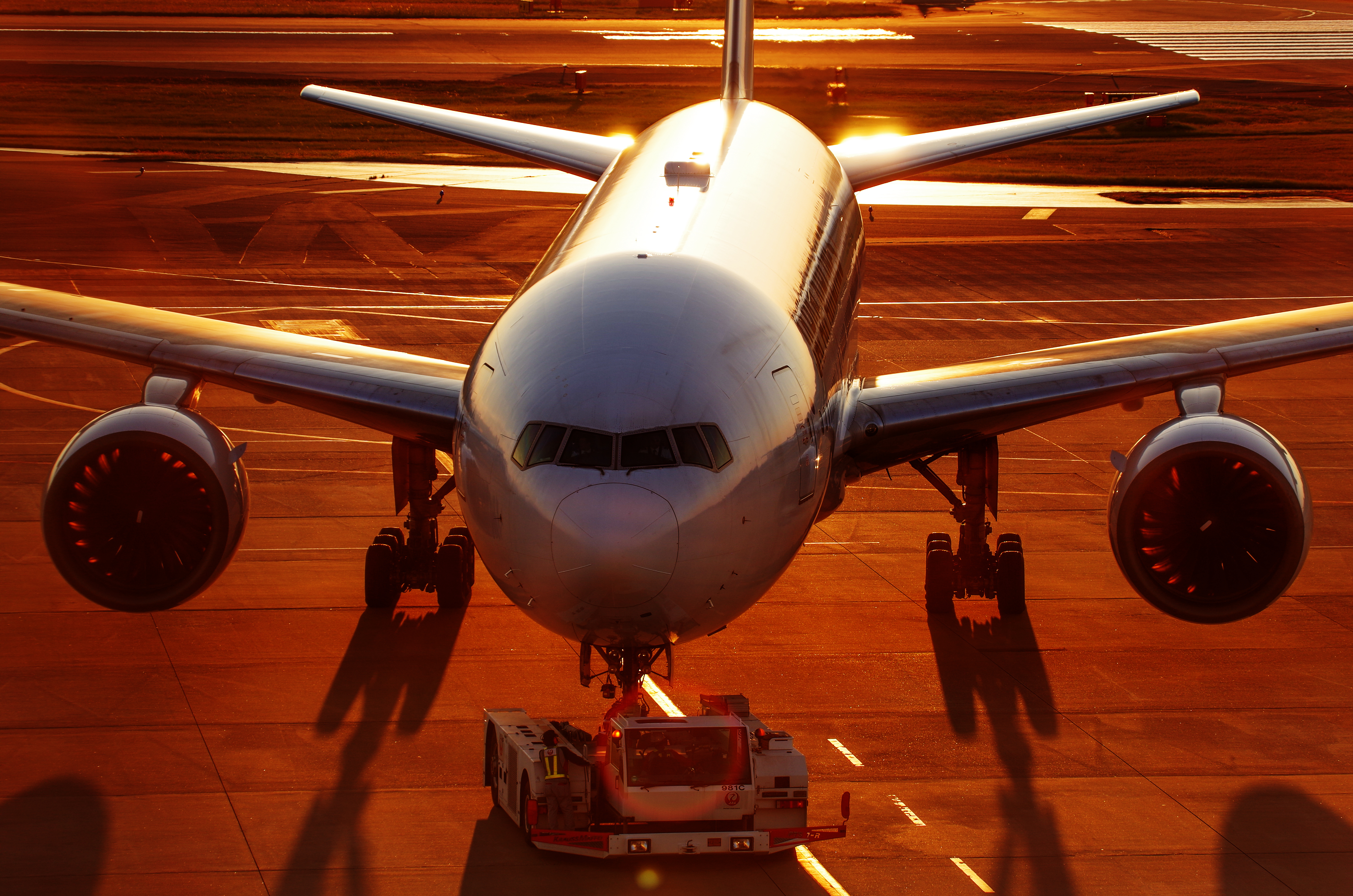 Скачать обои бесплатно Самолет, Транспортные Средства, Пассажирский Самолет картинка на рабочий стол ПК