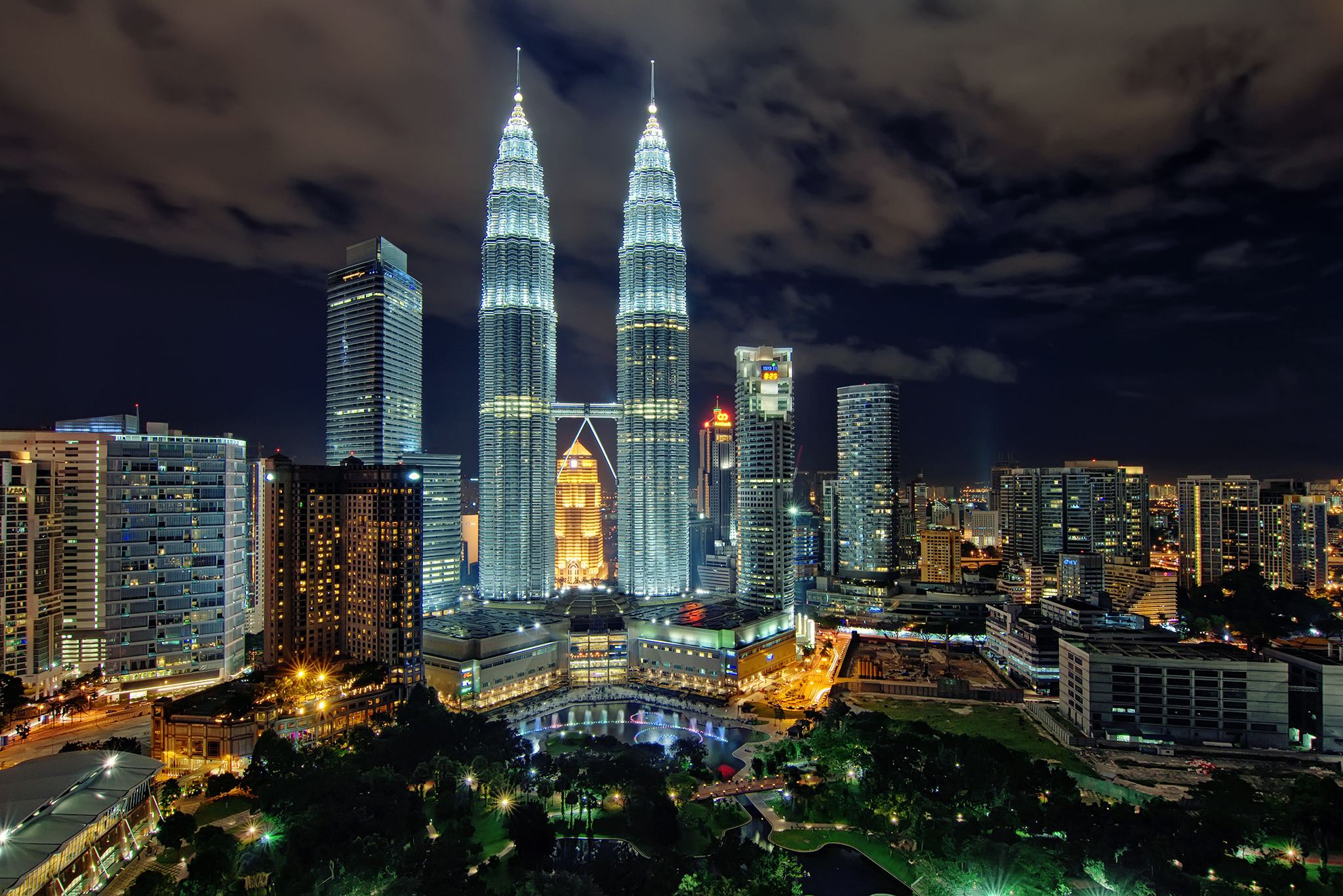 Laden Sie Kuala Lumpur HD-Desktop-Hintergründe herunter