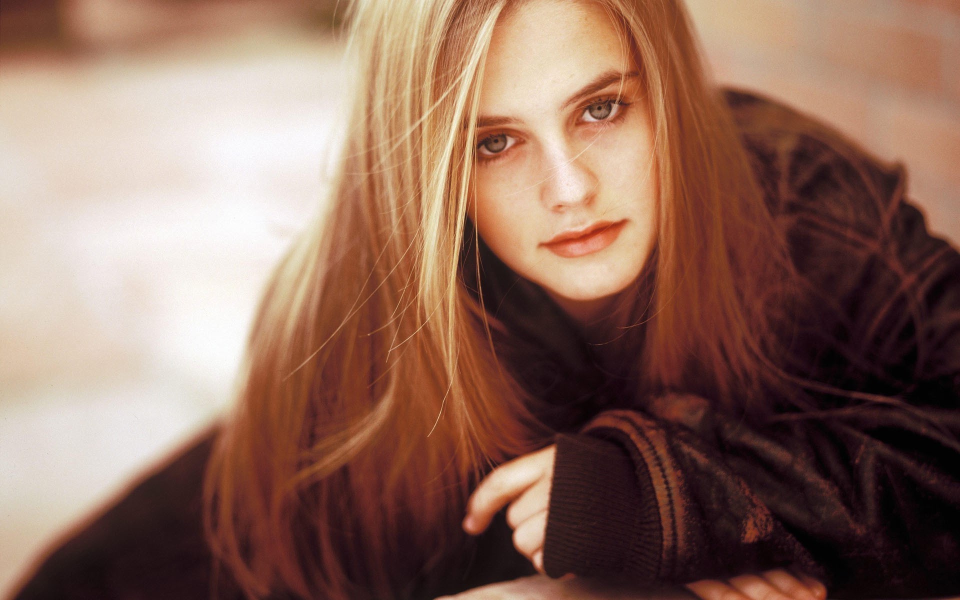 Free download wallpaper Blonde, Celebrity, Actress, Alicia Silverstone on your PC desktop