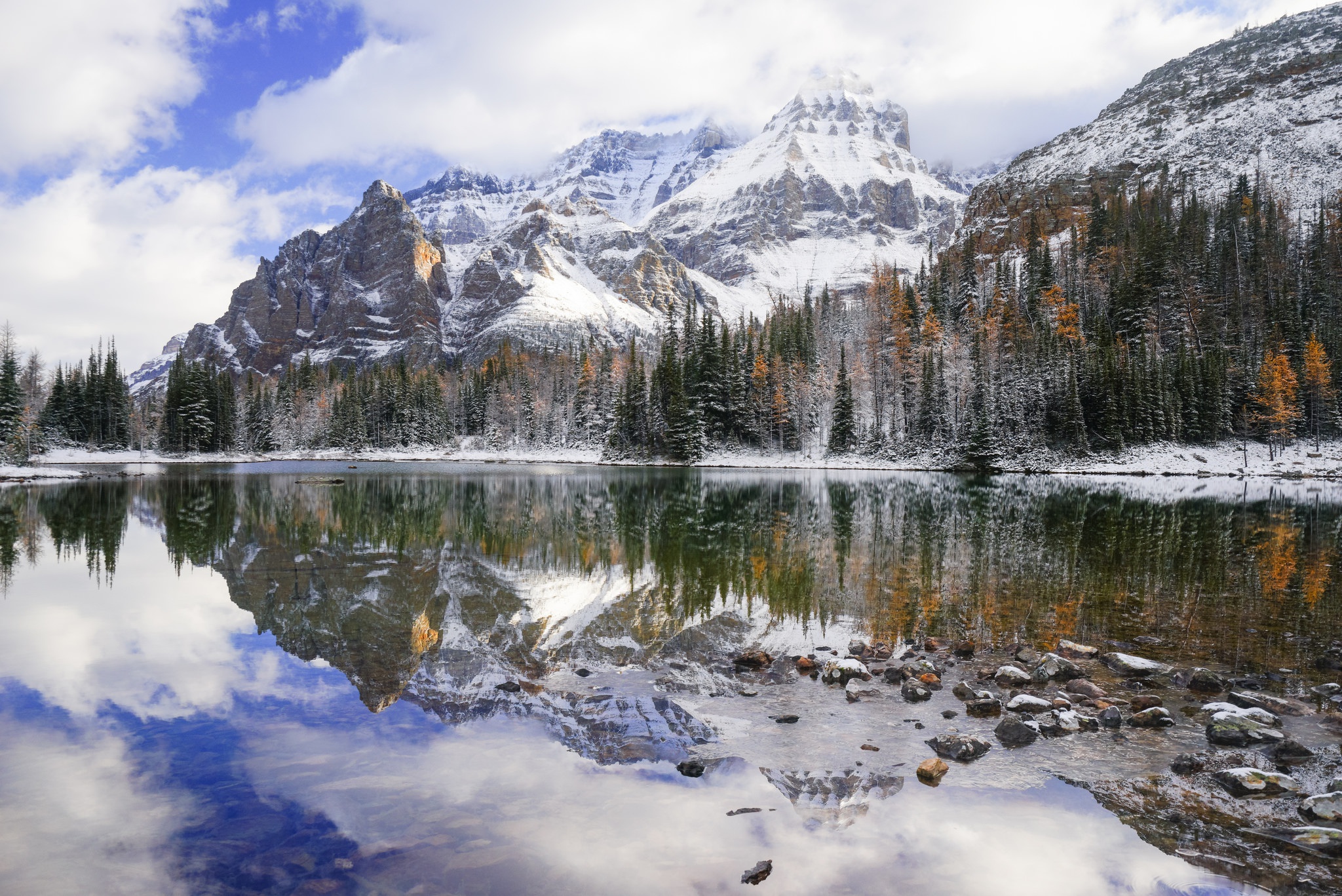 Baixe gratuitamente a imagem Inverno, Natureza, Montanha, Lago, Terra/natureza, Reflecção na área de trabalho do seu PC