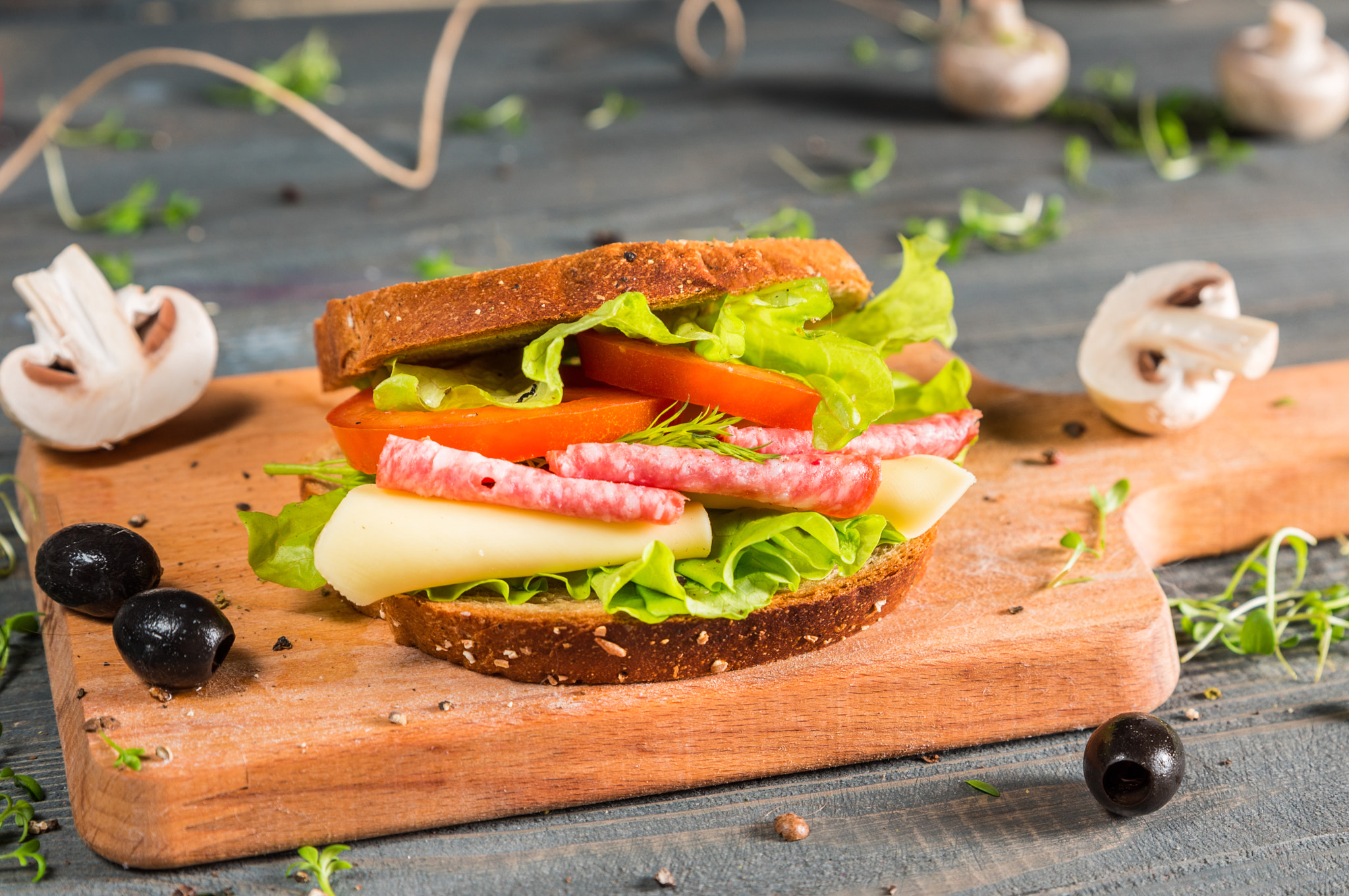 Laden Sie das Pilz, Sandwich, Olive, Nahrungsmittel-Bild kostenlos auf Ihren PC-Desktop herunter