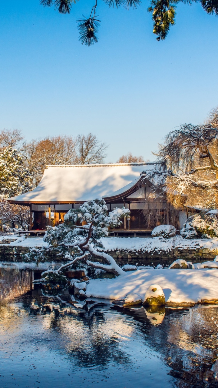 Скачать картинку Зима, Природа, Снег, Парк, Здание, Япония, Фотографии, Строительство в телефон бесплатно.