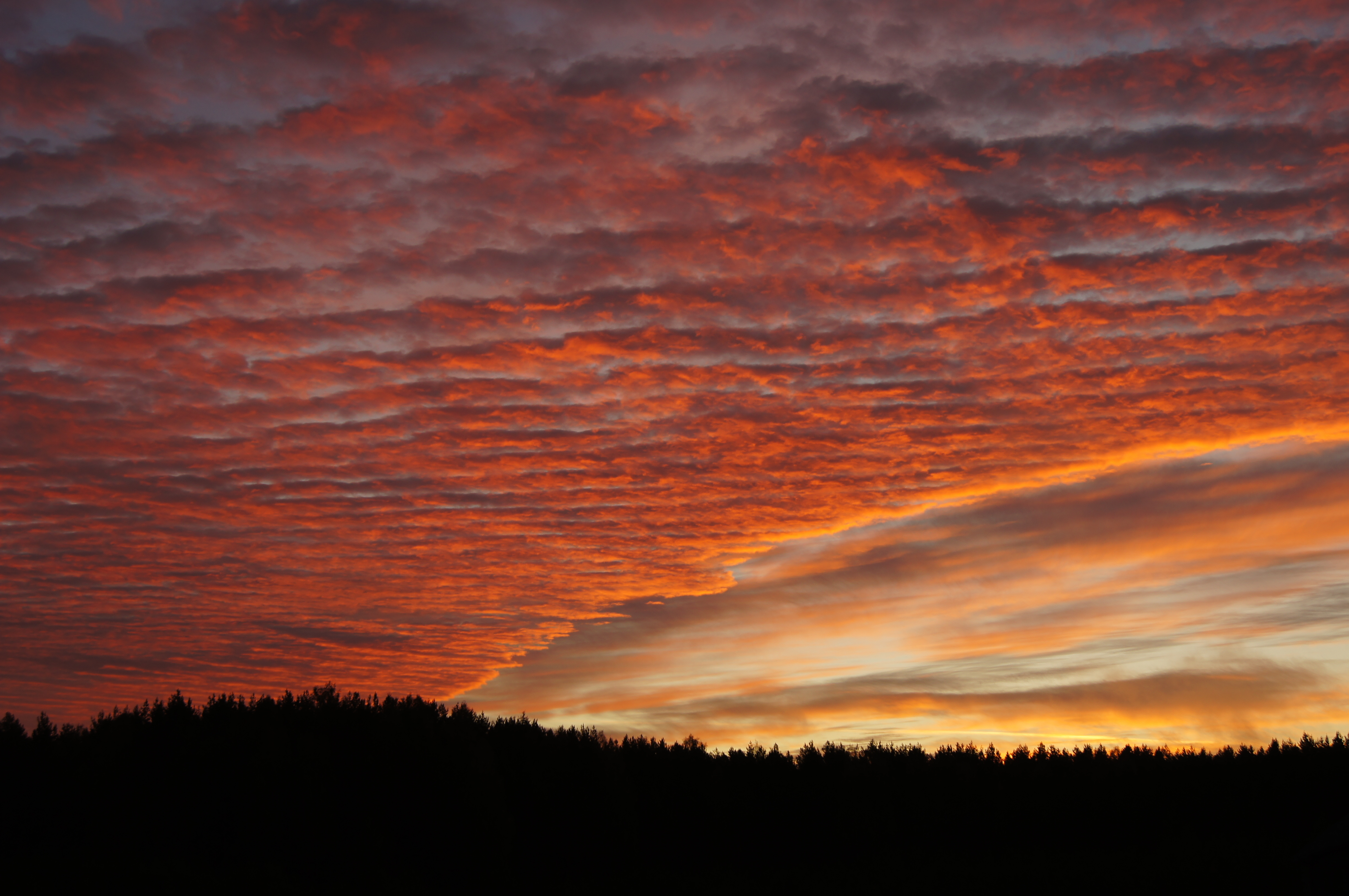 Handy-Wallpaper Clouds, Es Ist Wunderschön, Hübsch, Sunset, Sky, Dunkel kostenlos herunterladen.