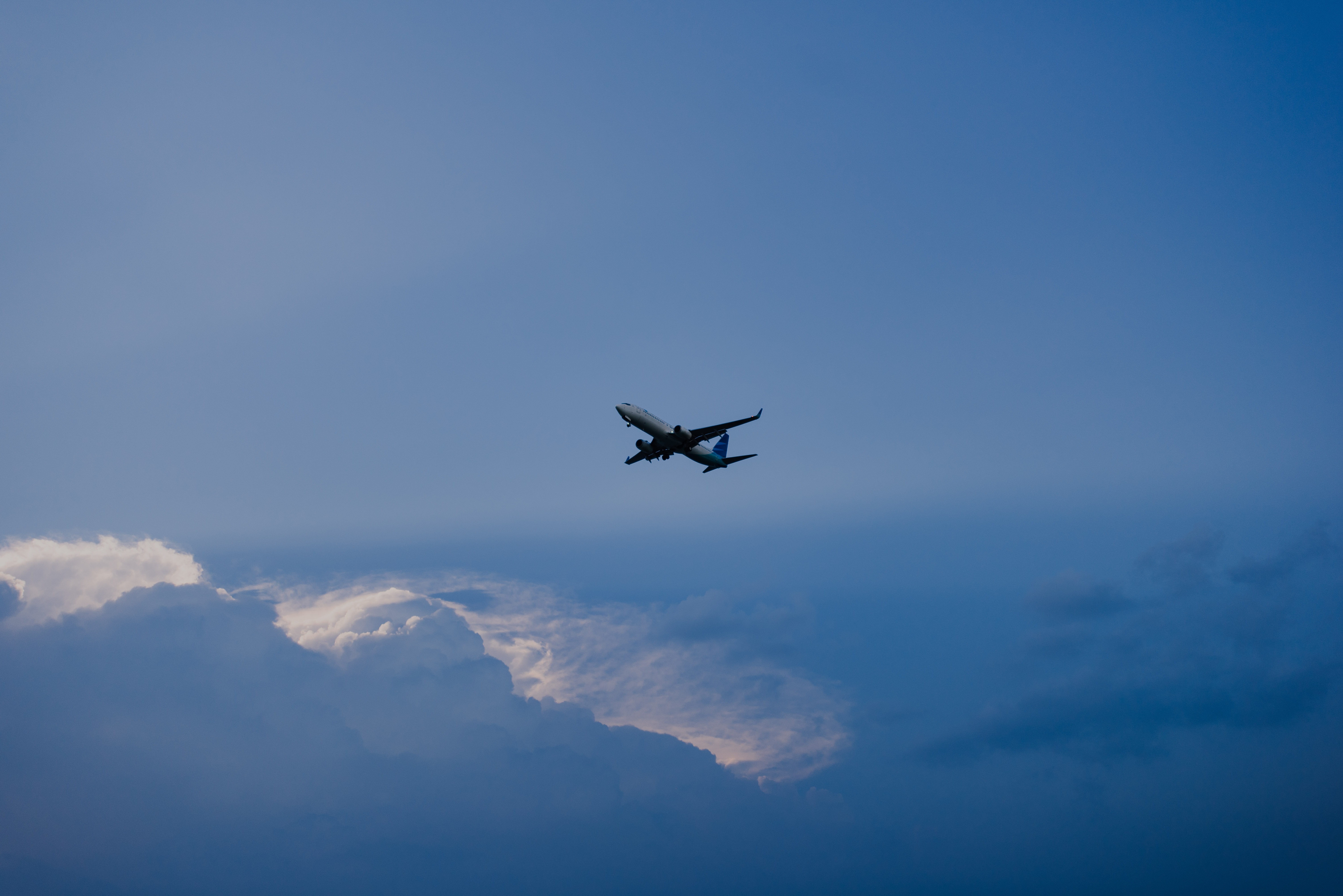airplane, plane, minimalism, sky, clouds, flight
