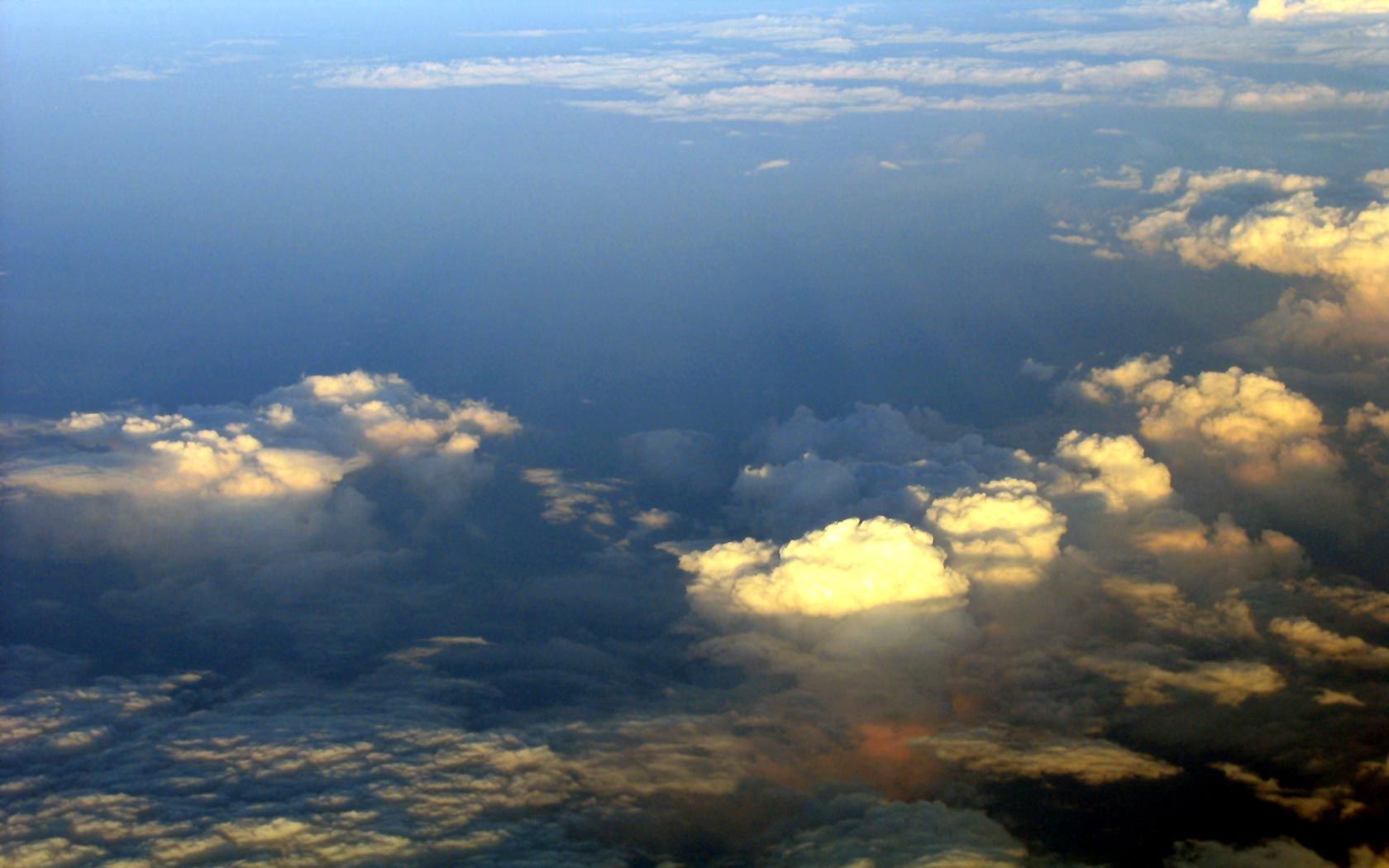 Free download wallpaper Sky, Clouds, Flight, Height, Nature on your PC desktop