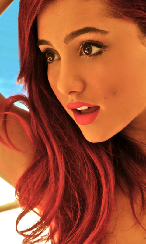 Descarga gratuita de fondo de pantalla para móvil de Celebridades, Ariana Grande.