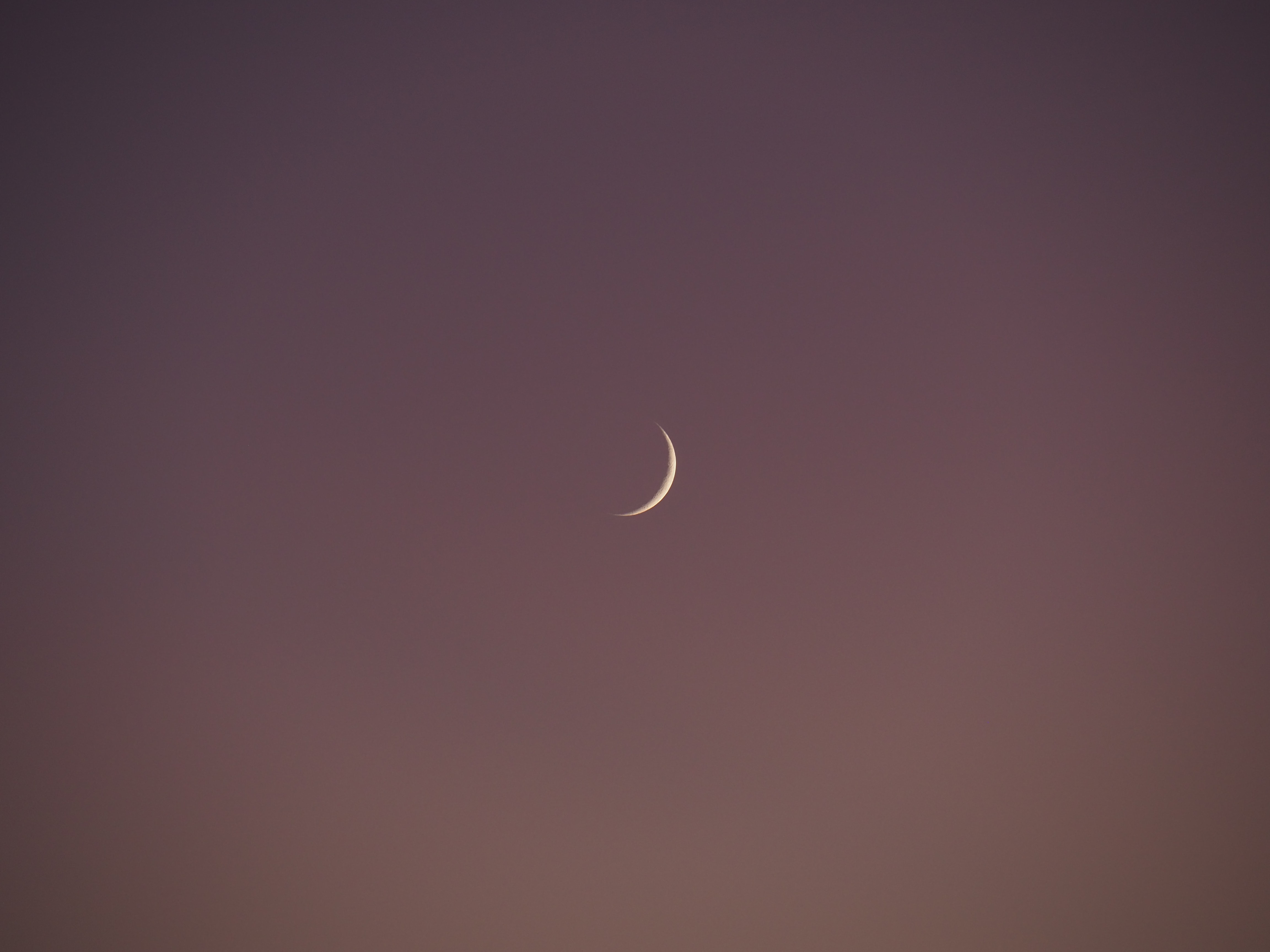 Download mobile wallpaper Sky, Sunset, Gradient, Moon, Minimalism for free.