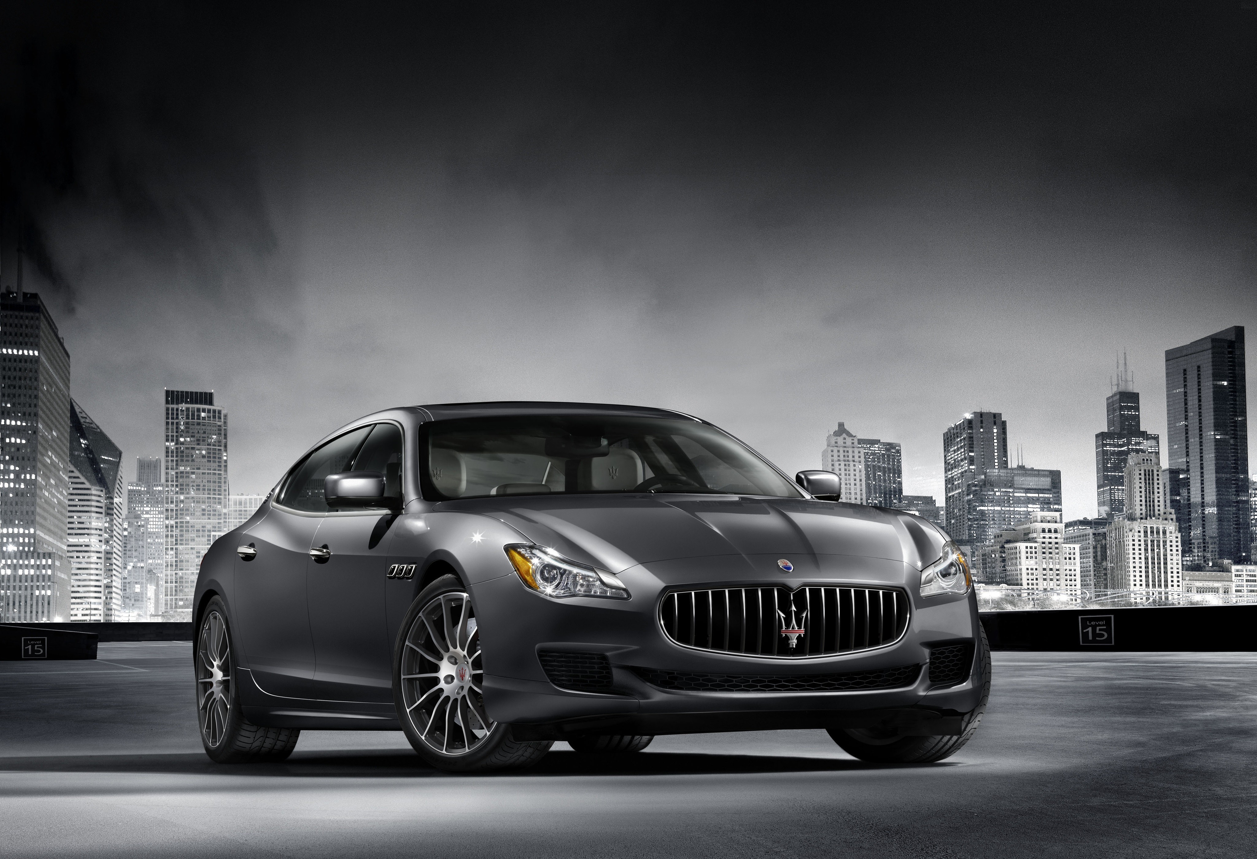Download mobile wallpaper Maserati, Grey, Vehicles, City for free.