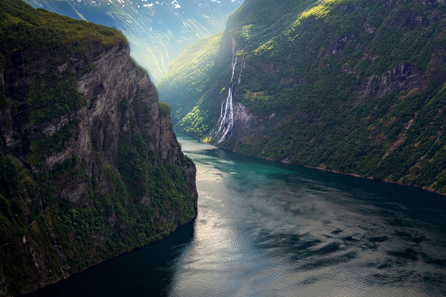 751861 descargar imagen tierra/naturaleza, fiordo, lago, montaña, noruega: fondos de pantalla y protectores de pantalla gratis
