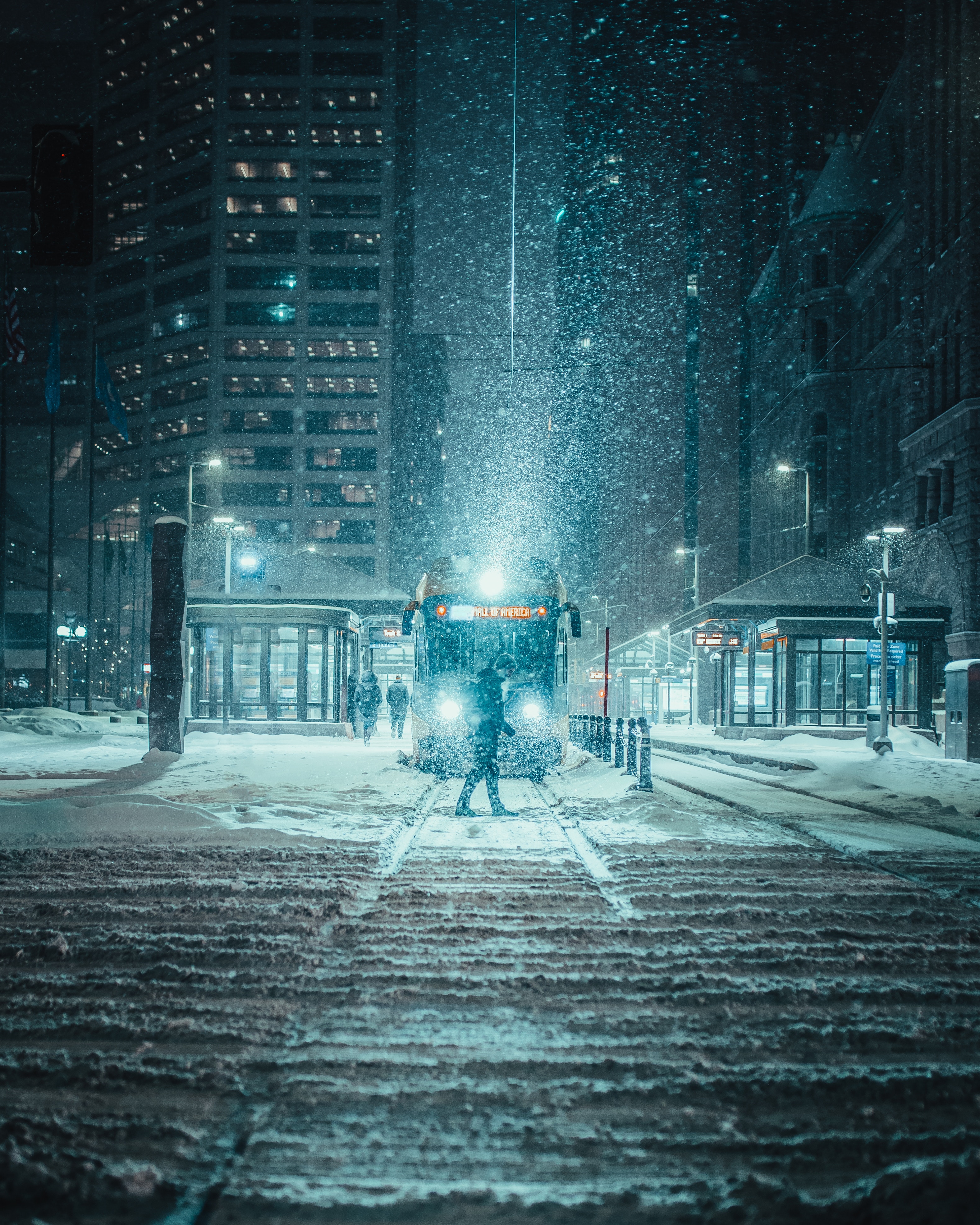winter, transport, cities, night, city, snowfall UHD