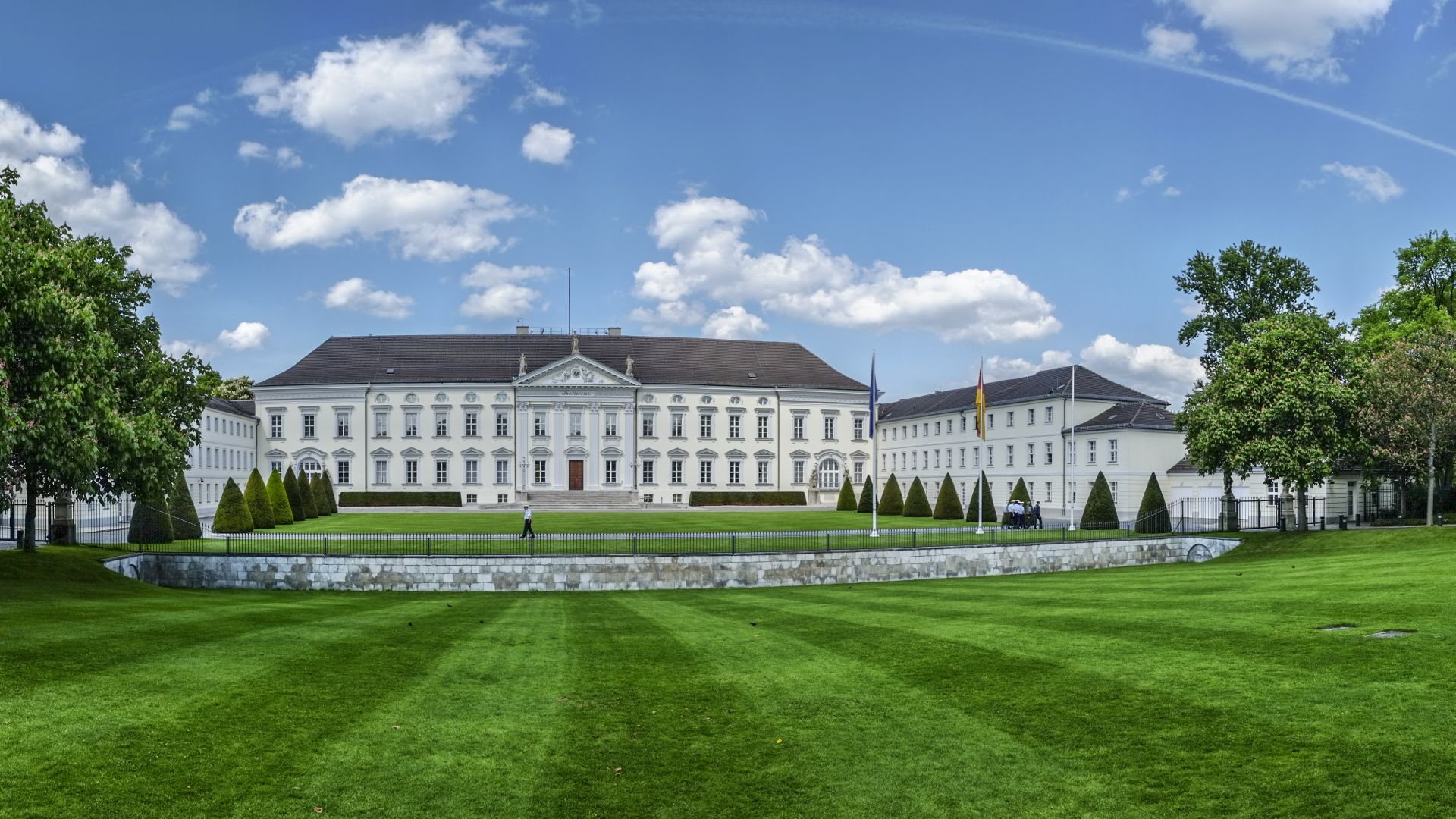 Скачать картинку Дворец Бельвю (Германия), Дворцы, Сделано Человеком в телефон бесплатно.
