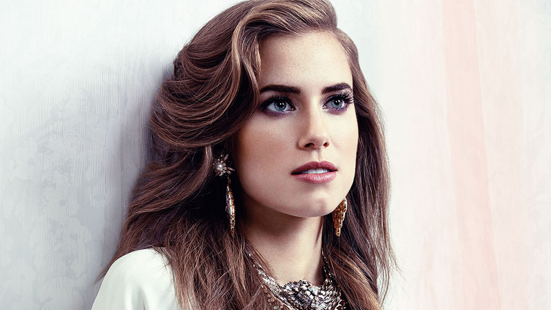 Cool Backgrounds  Allison Williams