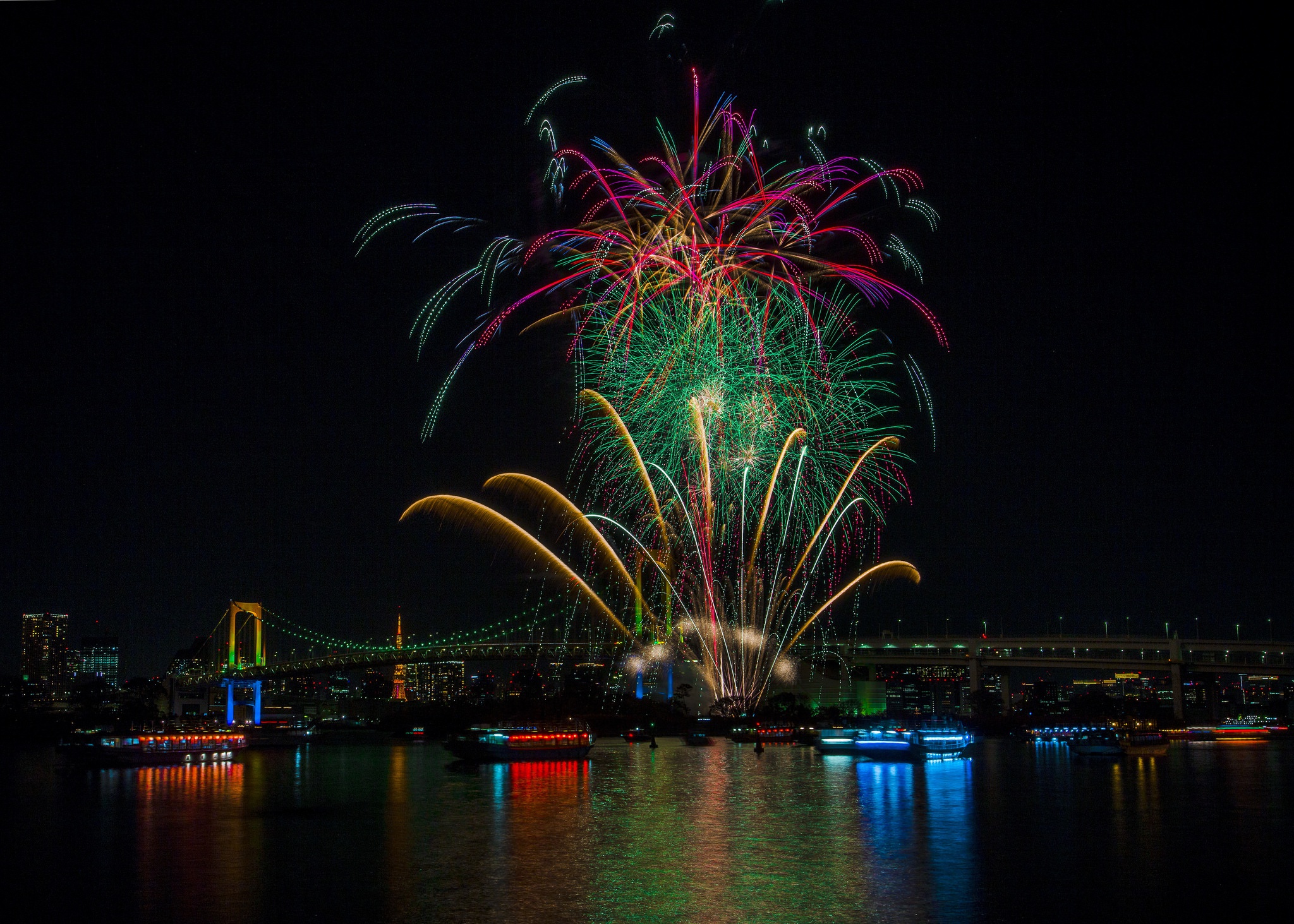 Free download wallpaper Night, Japan, Fireworks, Tokyo, Photography, Rainbow Bridge on your PC desktop