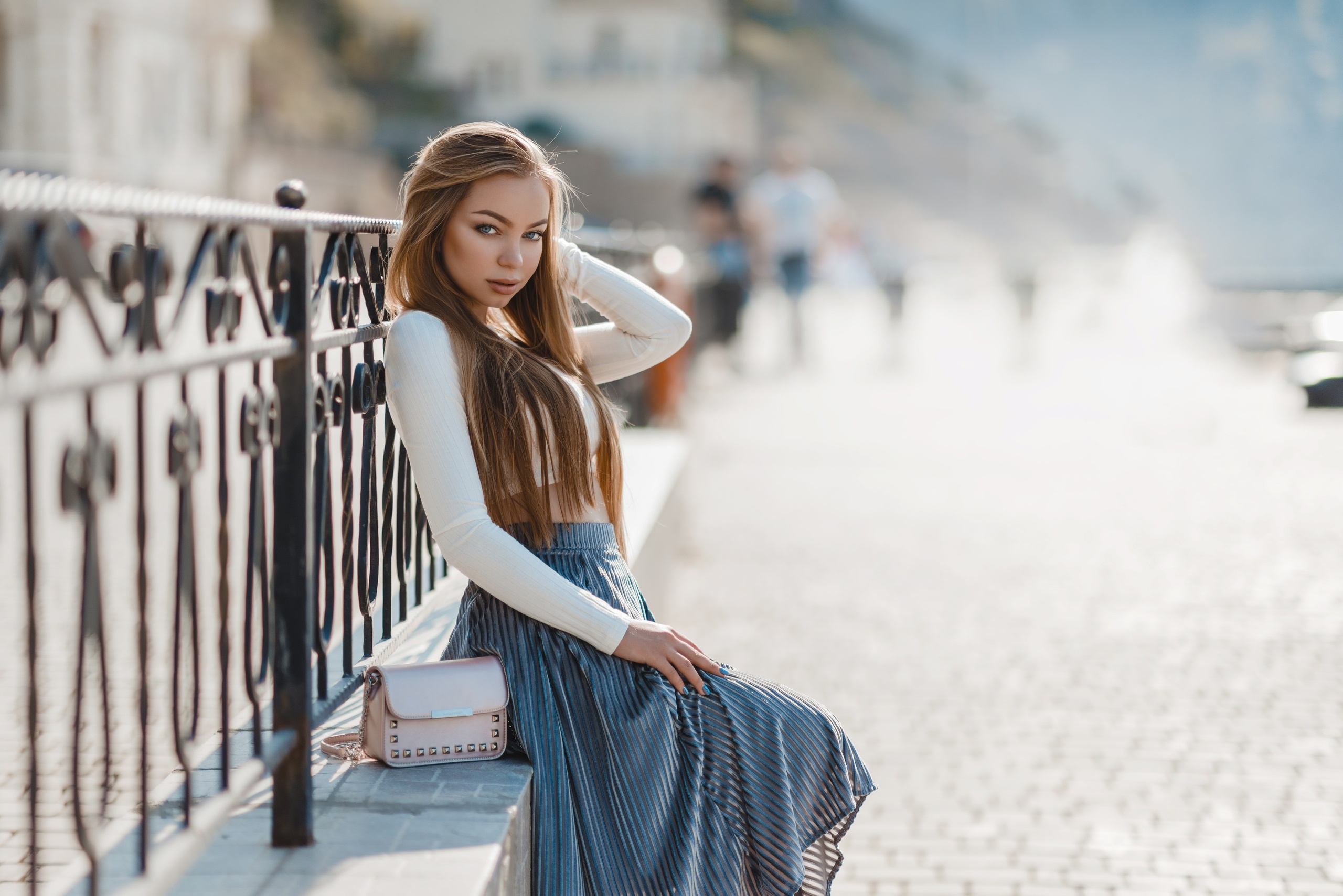 Baixe gratuitamente a imagem Modelo, Mulheres, Cabelo Longo, Profundidade De Campo na área de trabalho do seu PC