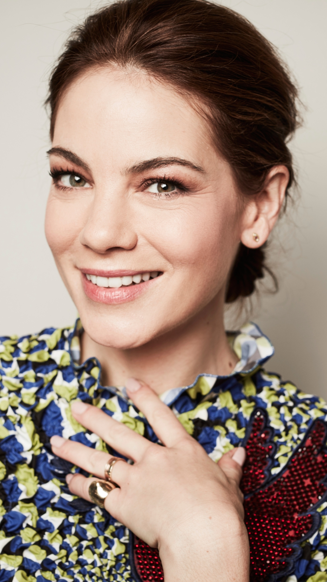 Download mobile wallpaper Smile, Brunette, Green Eyes, American, Celebrity, Actress, Michelle Monaghan for free.