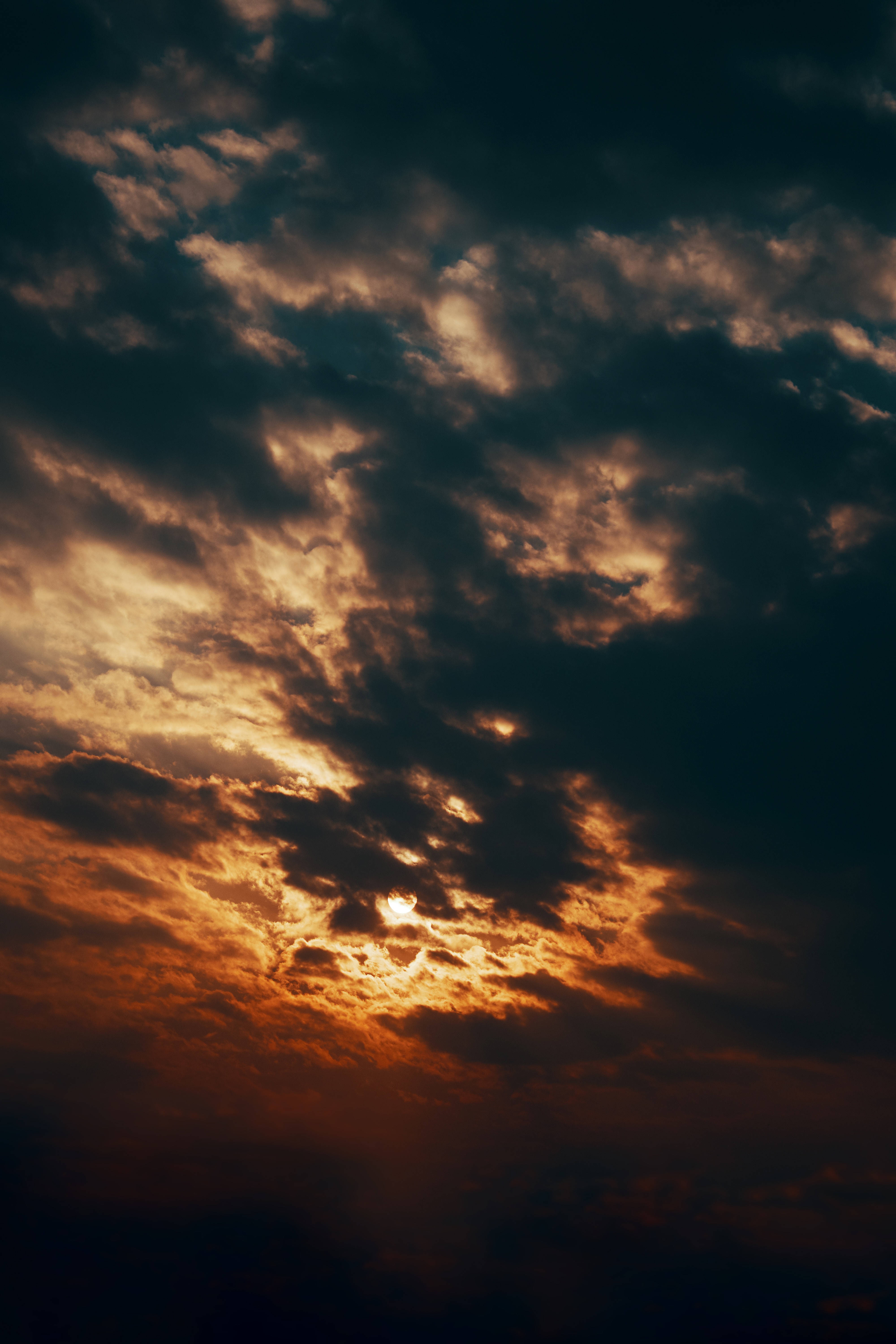Free download wallpaper Sky, Clouds, Hide, Sun, Sunset, Dark on your PC desktop