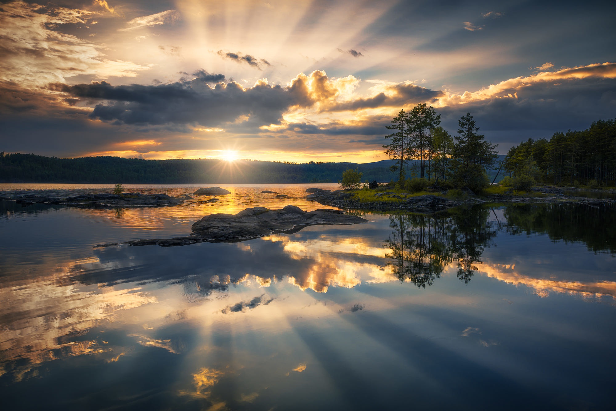 Free download wallpaper Nature, Sky, Lake, Reflection, Earth, Cloud, Sunbeam on your PC desktop