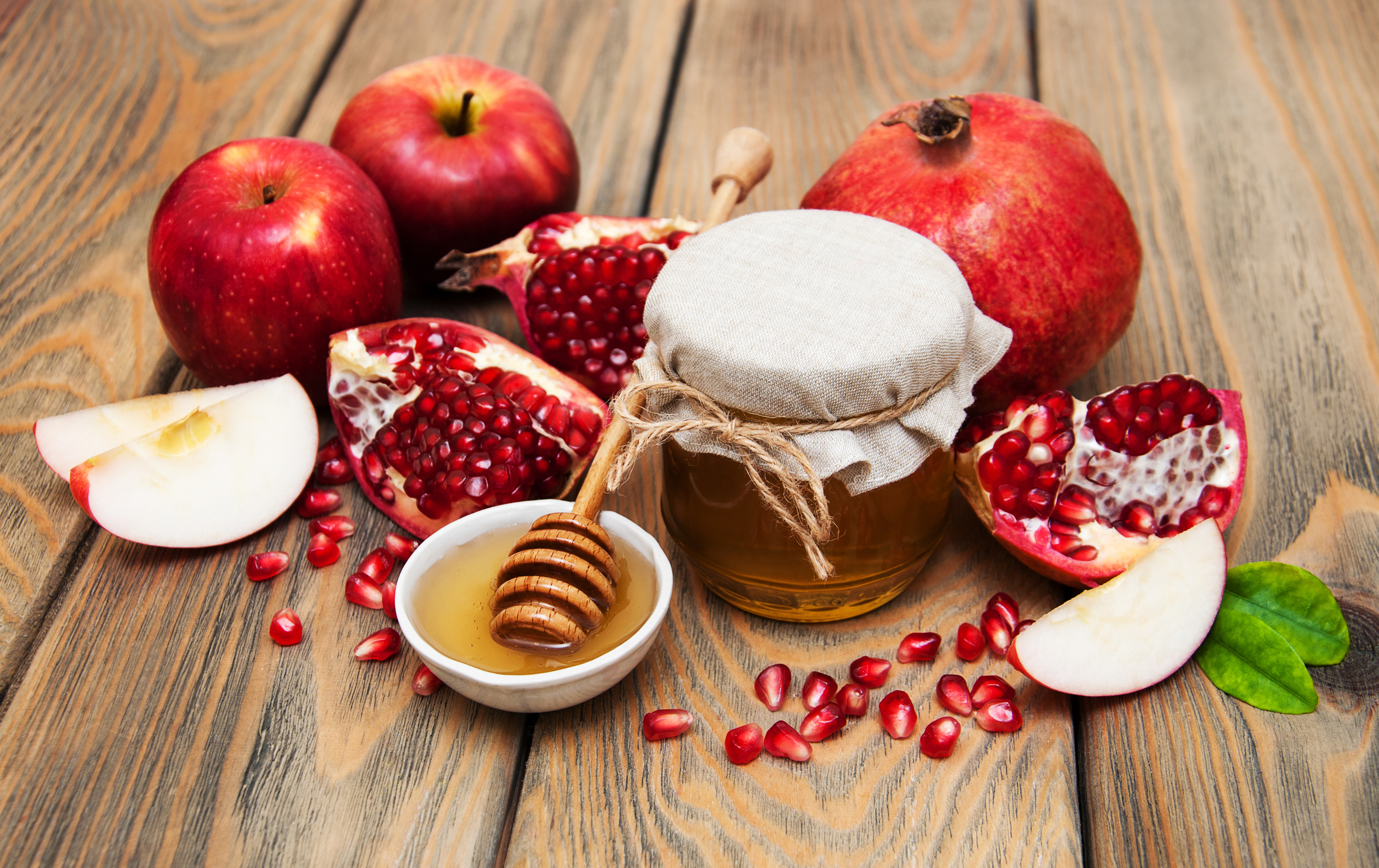 Free download wallpaper Food, Apple, Still Life, Fruit, Honey, Pomegranate on your PC desktop