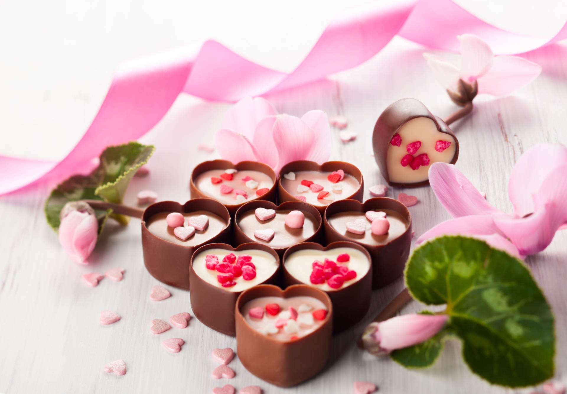 Laden Sie das Schokolade, Liebe, Süßigkeiten, Nahrungsmittel, Stillleben, Herzförmig-Bild kostenlos auf Ihren PC-Desktop herunter