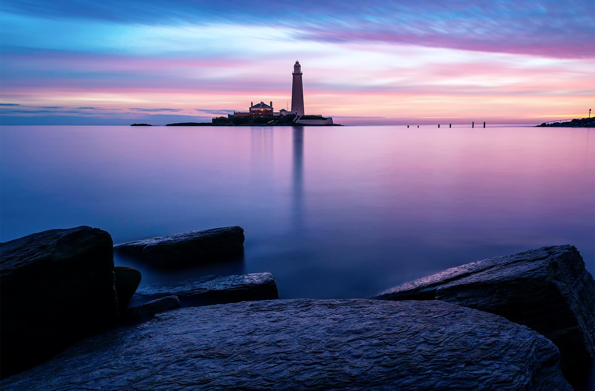Free download wallpaper Sea, Lighthouse, Man Made on your PC desktop