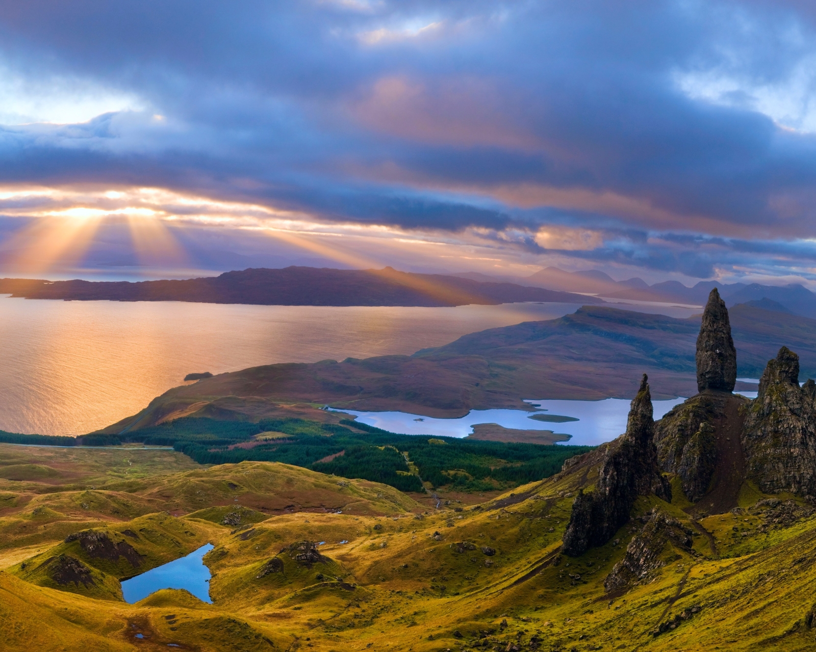 Скачать обои бесплатно Пейзаж, Гора, Шотландия, Солнечный Луч, Земля/природа, Солнечный Лучик, Солнечный Боб картинка на рабочий стол ПК