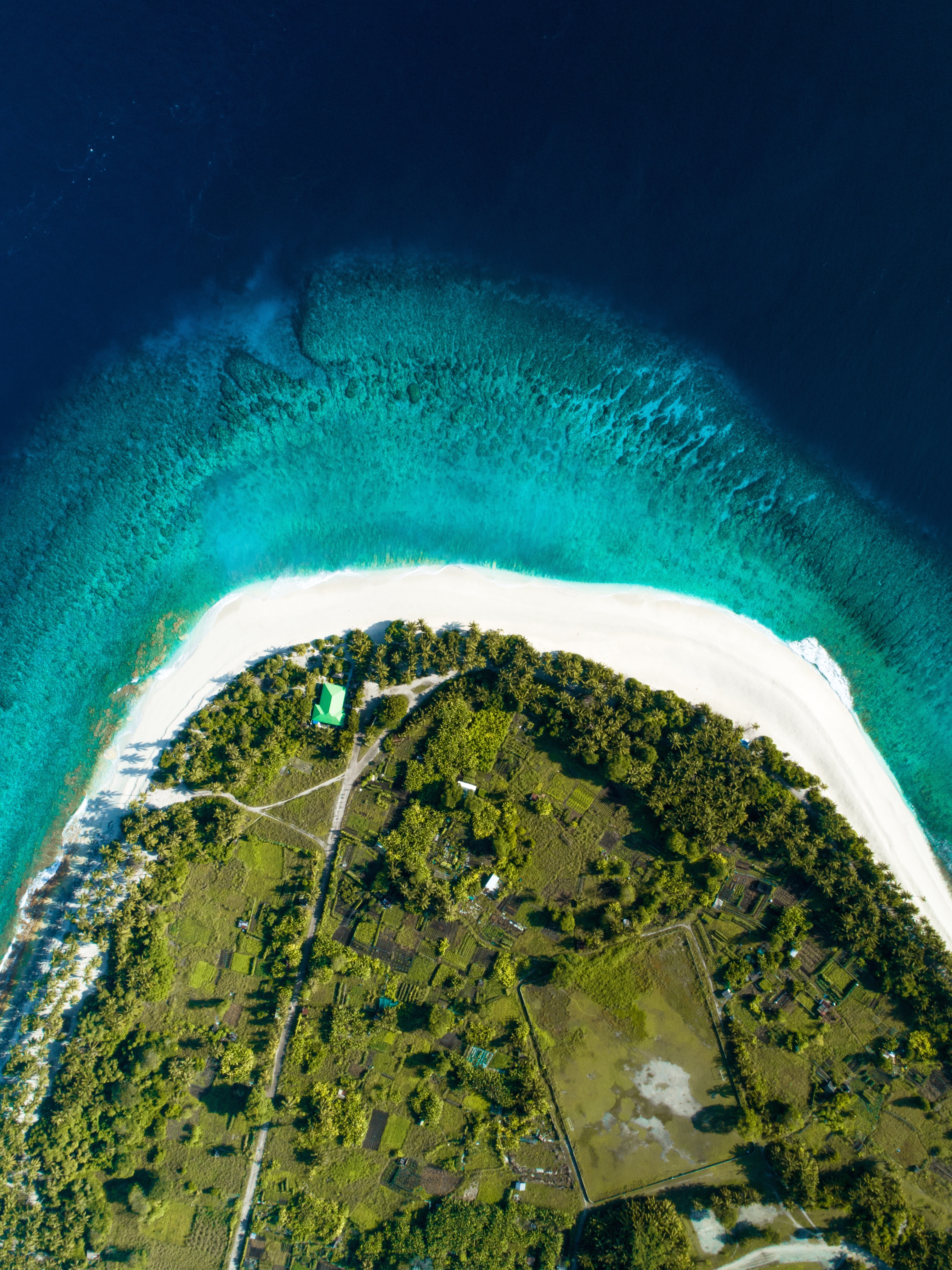 Скачать обои бесплатно Вид Сверху, Природа, Остров, Океан, Мальдивы картинка на рабочий стол ПК