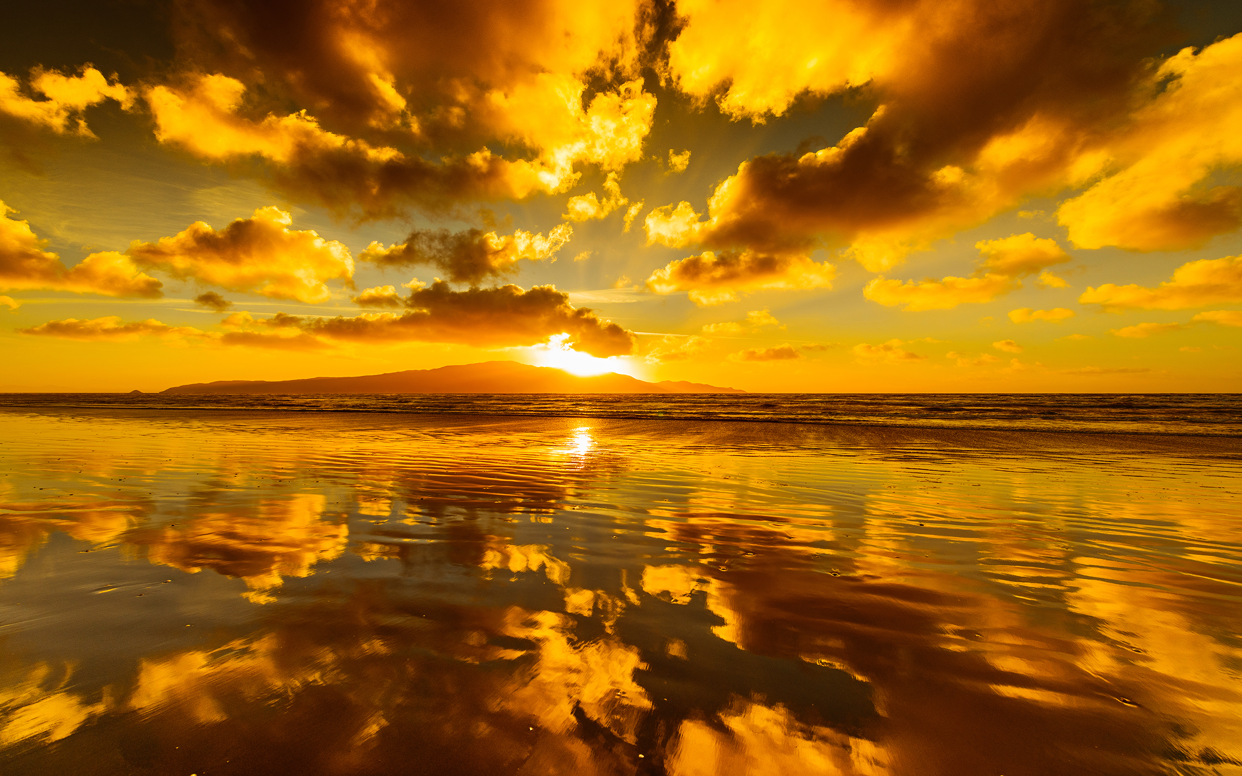 Download mobile wallpaper Sunset, Sun, Horizon, Reflection, Earth, Golden, Cloud, Orange (Color) for free.