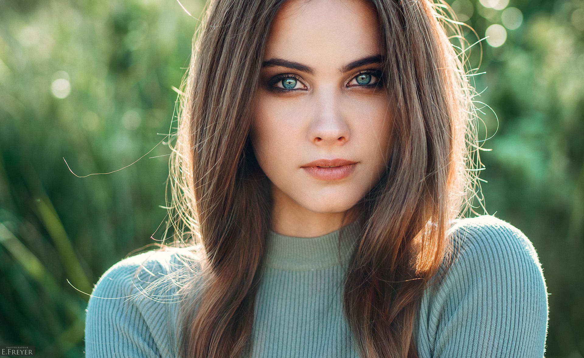 Download mobile wallpaper Bokeh, Face, Brunette, Model, Women, Green Eyes for free.