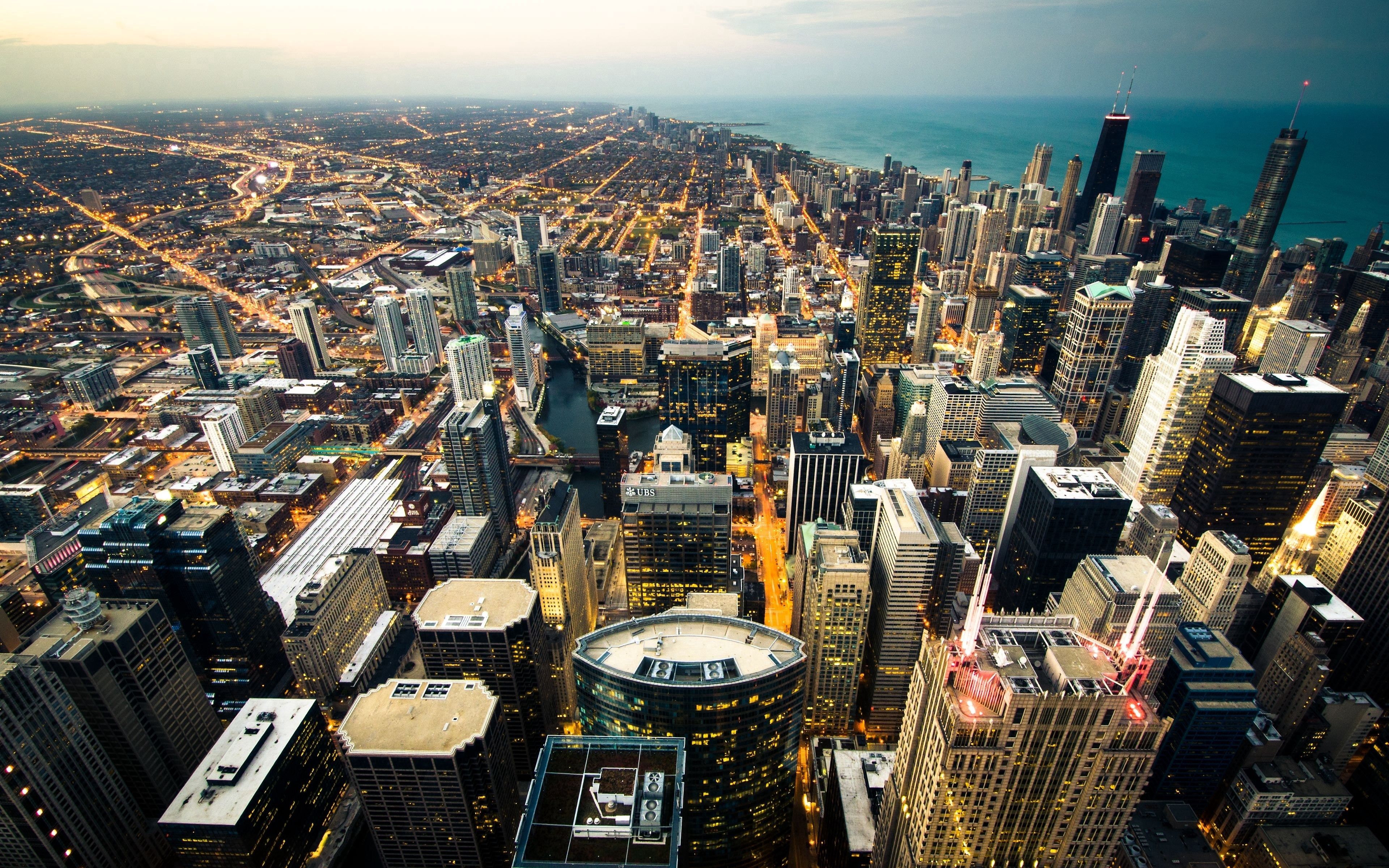105724 скачать картинку чикаго, chicago, города, город, огни, побережье, панорама - обои и заставки бесплатно